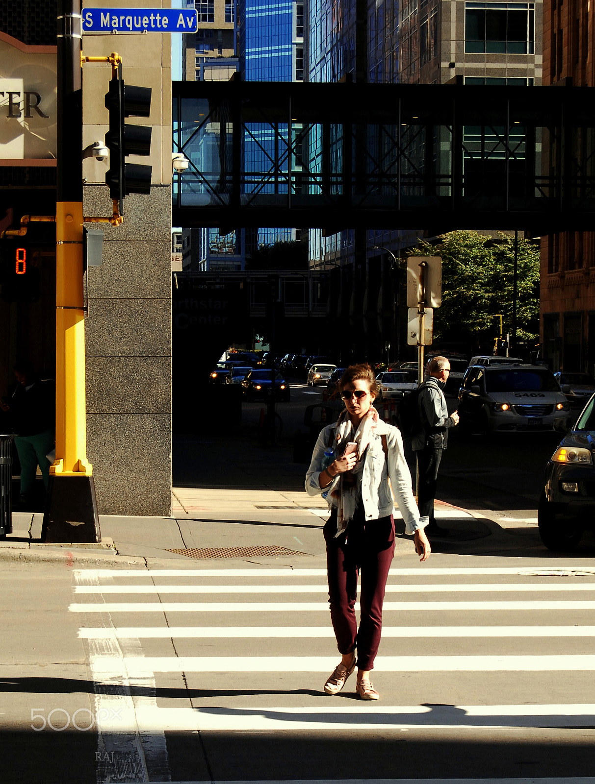 Nikon D2Xs + AF-S DX Zoom-Nikkor 18-55mm f/3.5-5.6G ED sample photo. Marquette avenue - late afternoon photography