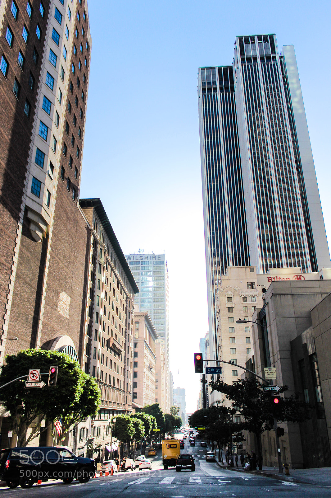 Canon EOS 600D (Rebel EOS T3i / EOS Kiss X5) sample photo. City life photography