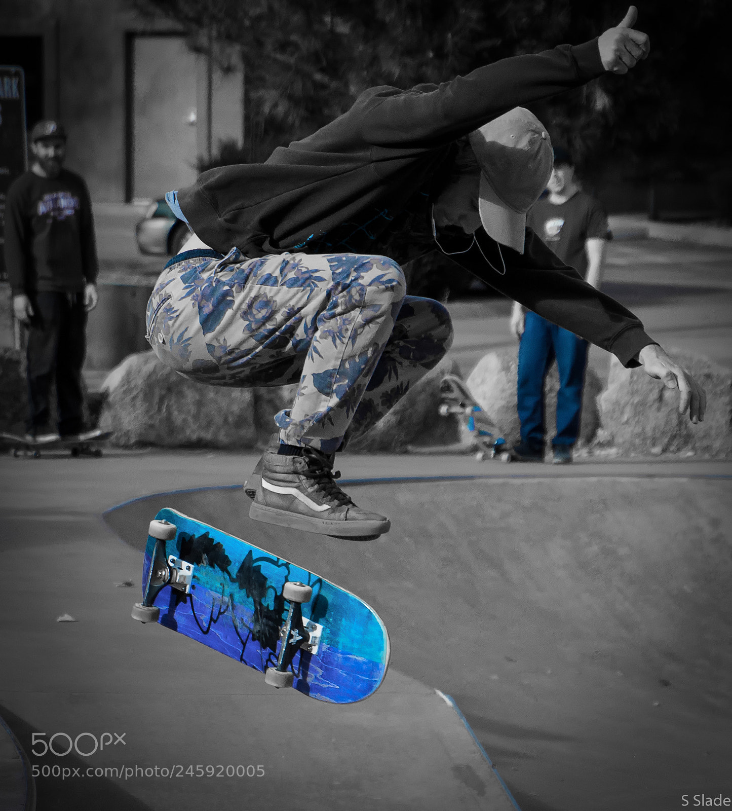 Nikon D5000 sample photo. Hype kid photography