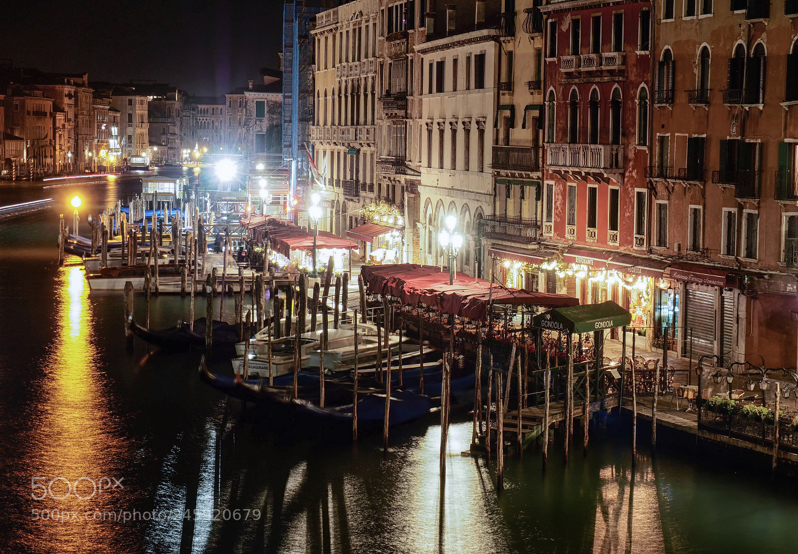 Olympus PEN-F sample photo. Venice italy at night photography