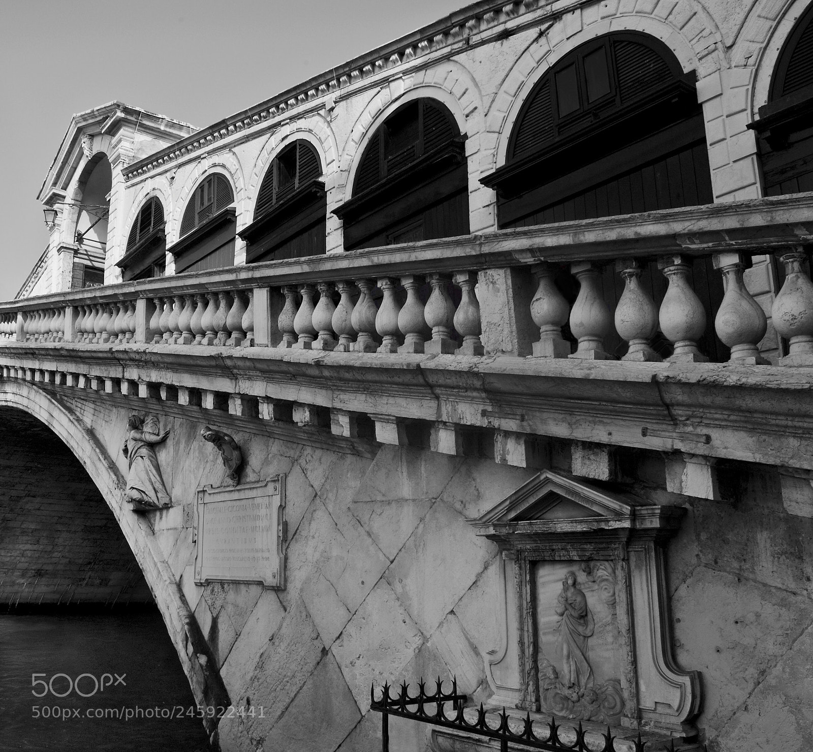 Nikon D700 sample photo. Rialto bridge photography