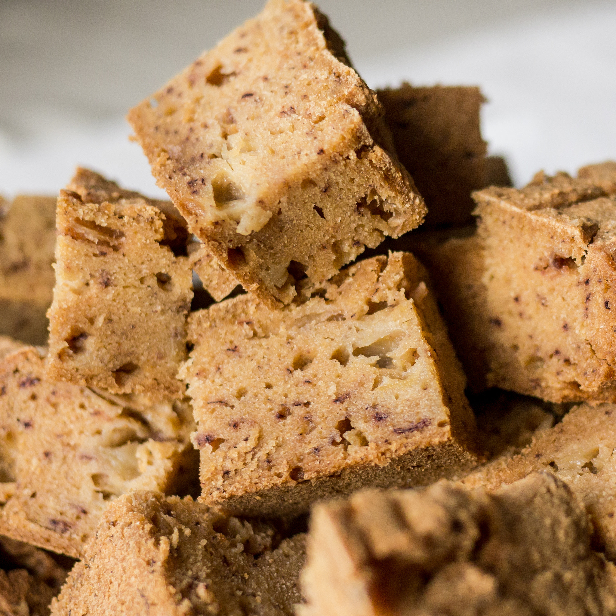 Panasonic Lumix DMC-GH2 sample photo. Unleavened bread cutting by cubes photography