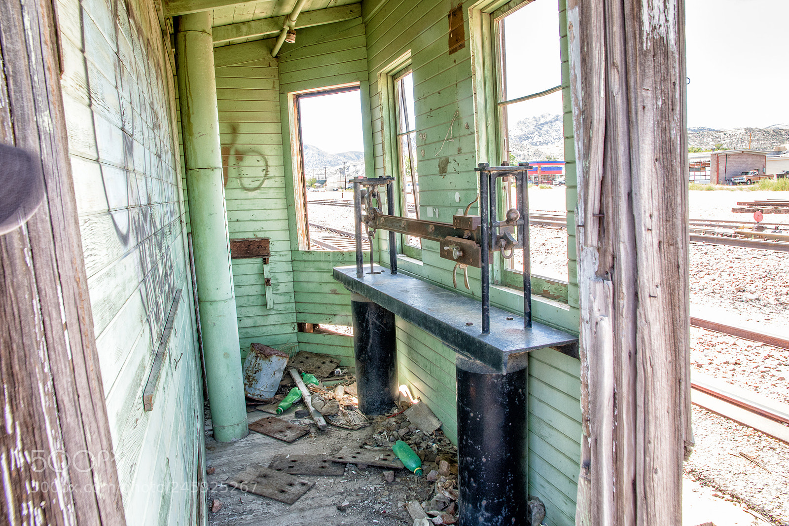 Canon EOS 7D Mark II sample photo. Manual railroad switching station photography