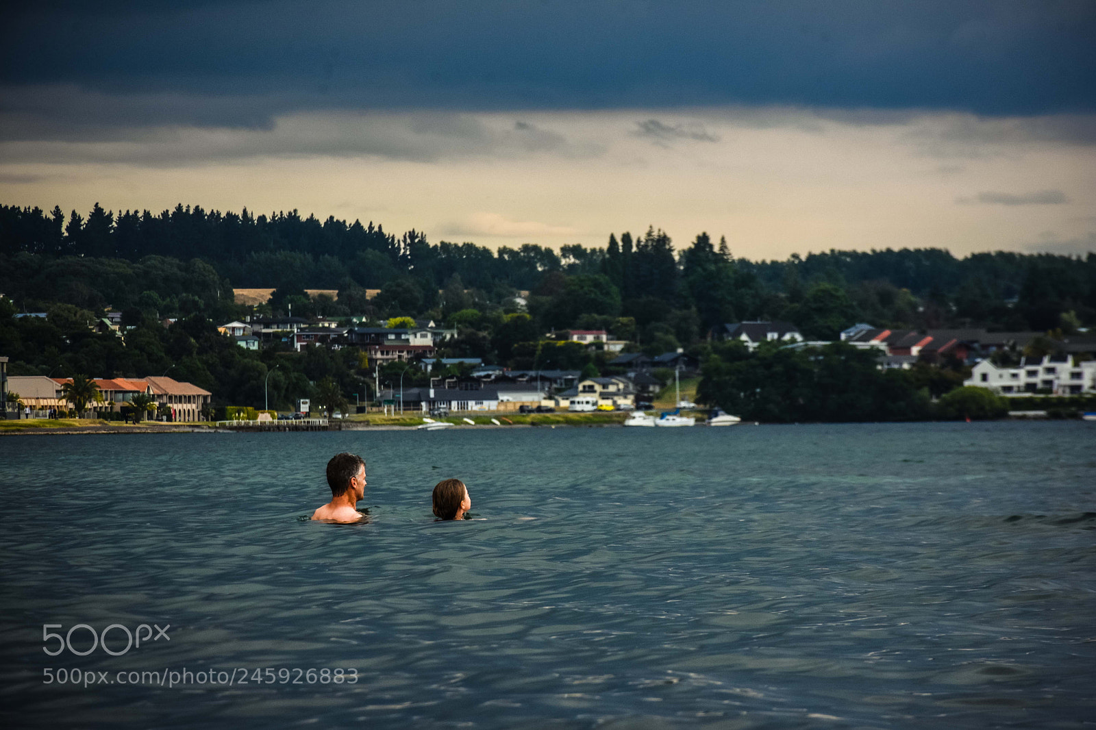 Nikon D7200 sample photo. Swimming under the dark photography