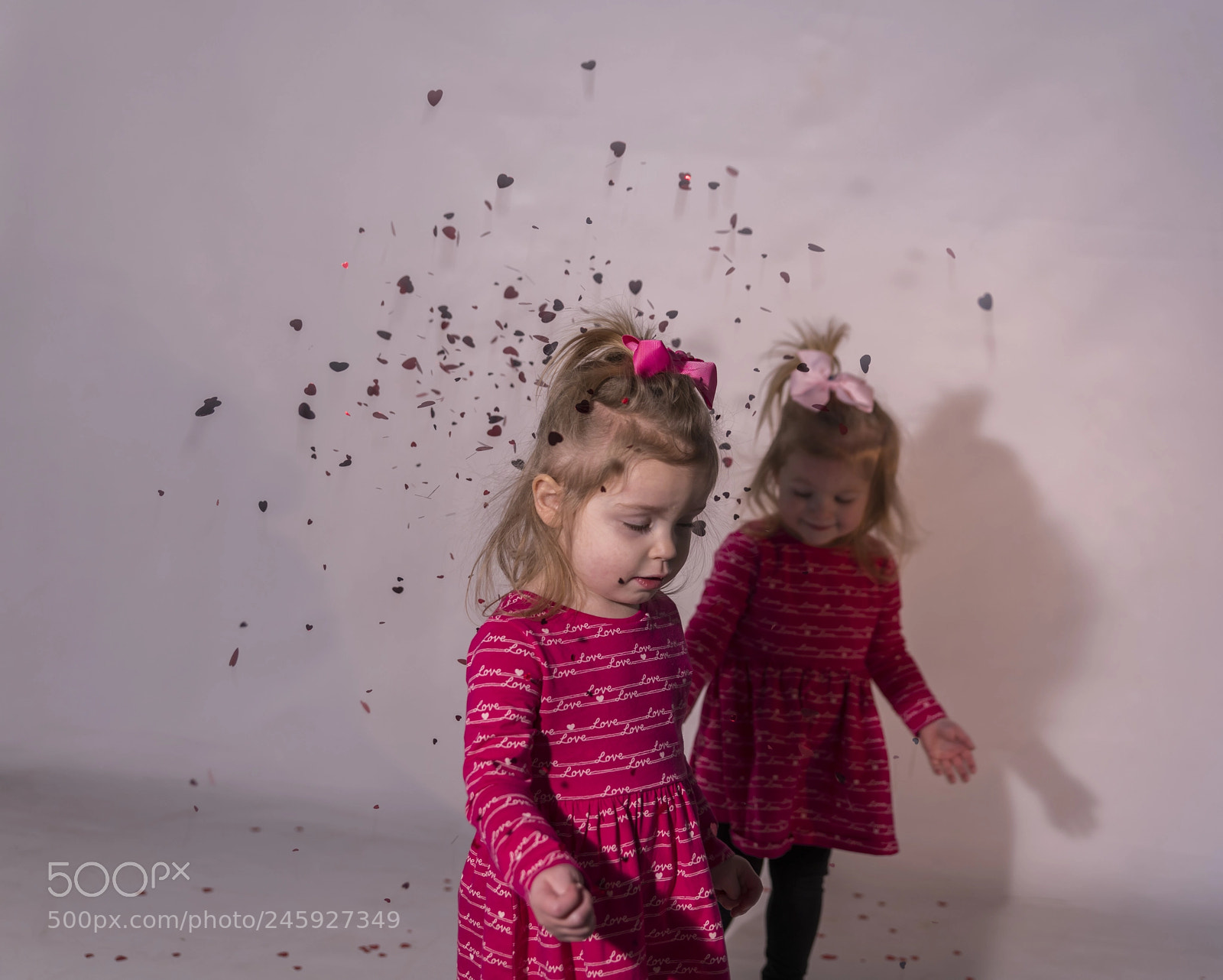 Nikon D850 sample photo. Heart shaped glitter bomb photography