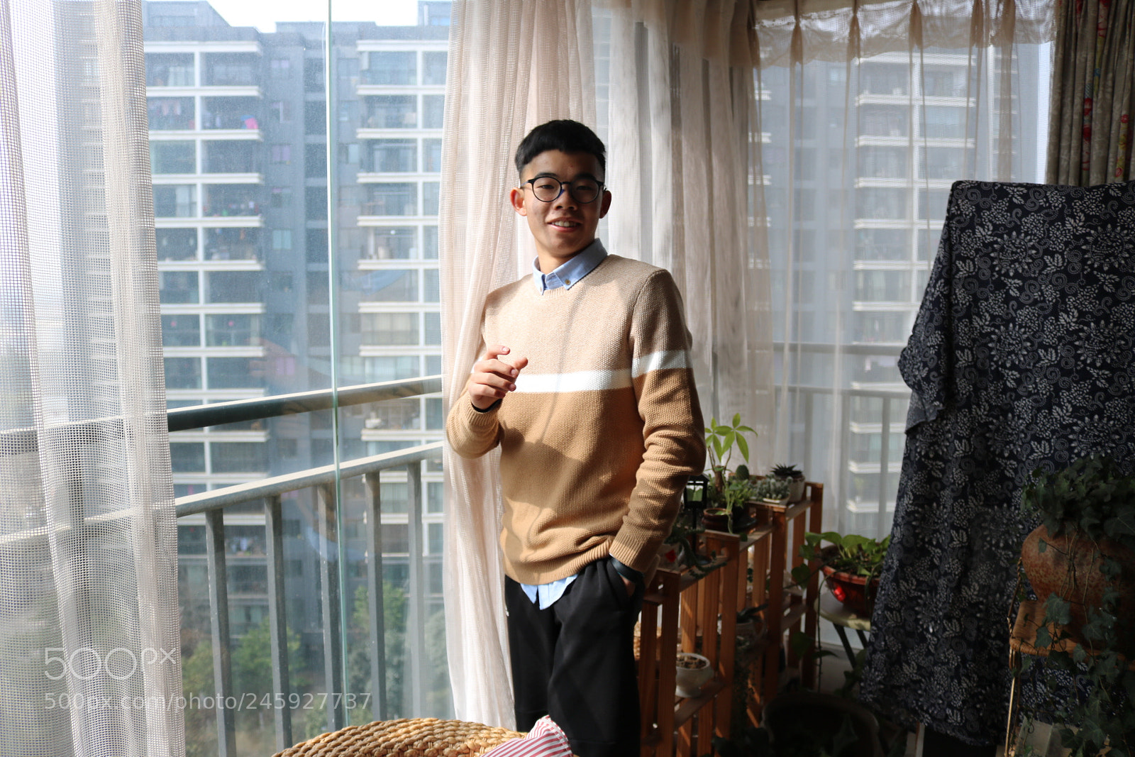 Canon EOS 750D (EOS Rebel T6i / EOS Kiss X8i) sample photo. A boy photography