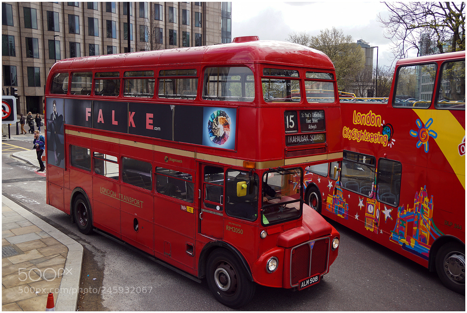Sony SLT-A68 sample photo. London bus photography