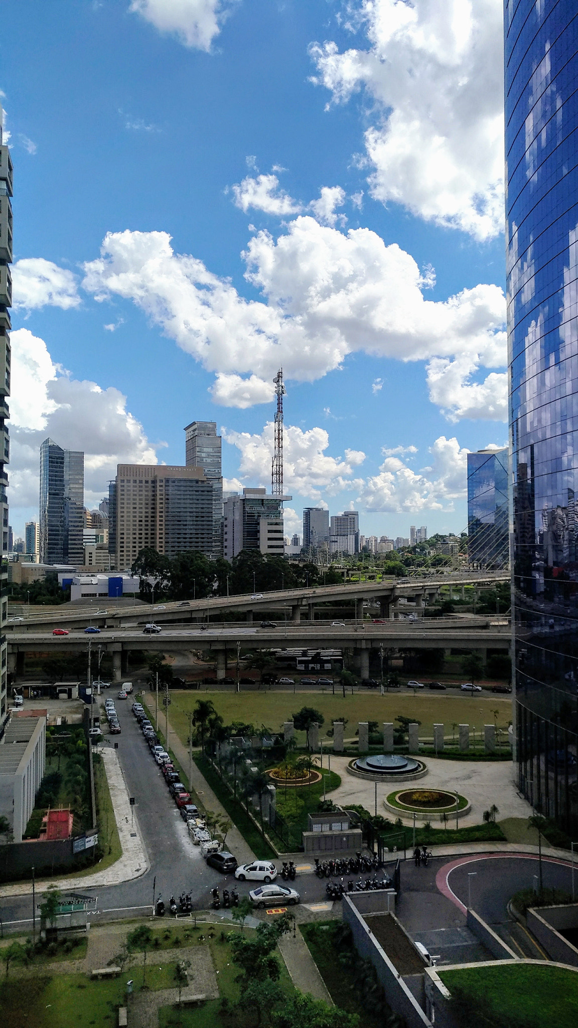 ASUS Z017DC sample photo. Office clouds photography