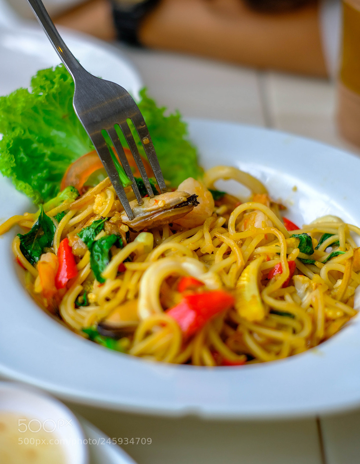 Fujifilm X-T20 sample photo. Fried spaghetti with sea photography