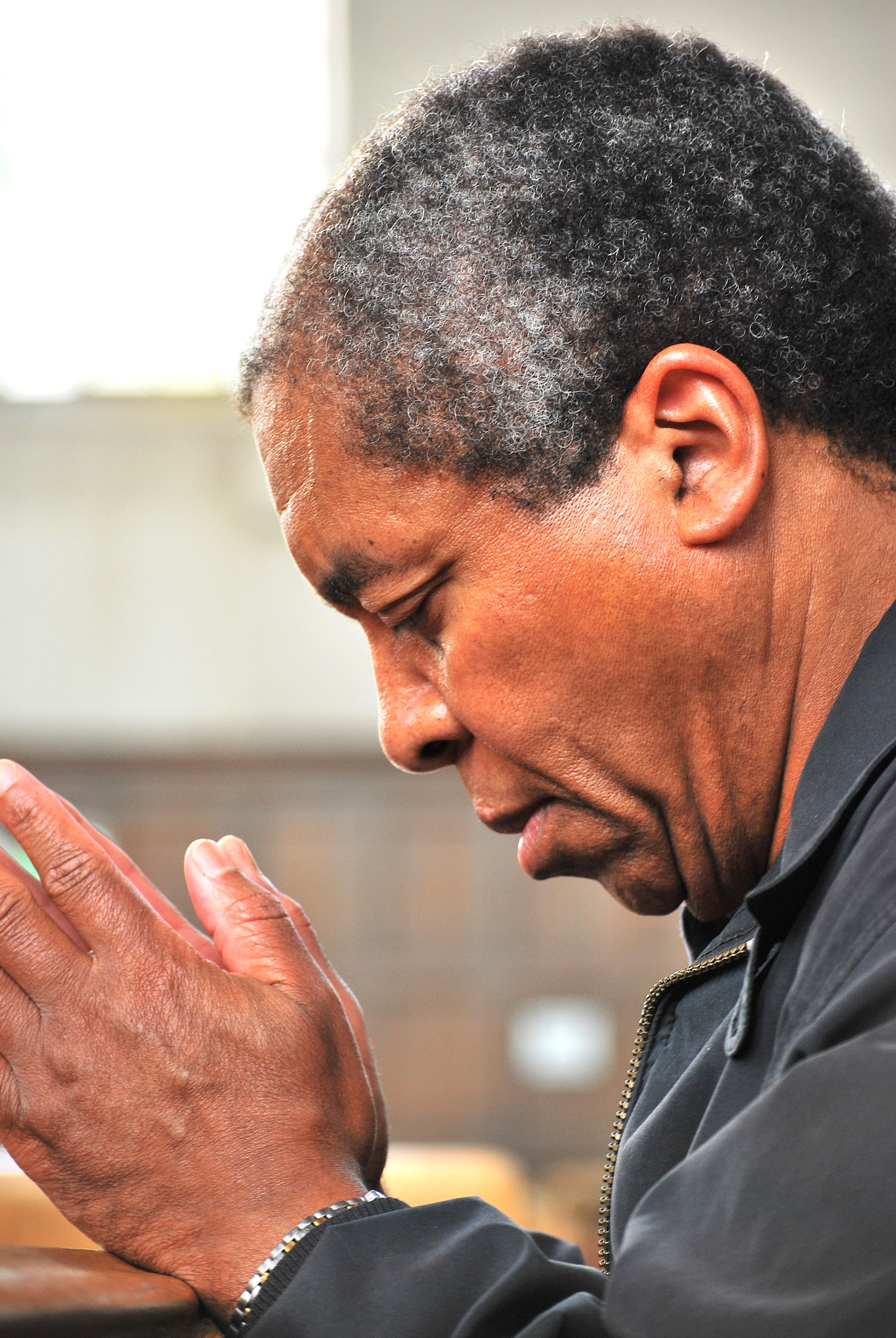 Nikon D60 sample photo. Male praying. photography