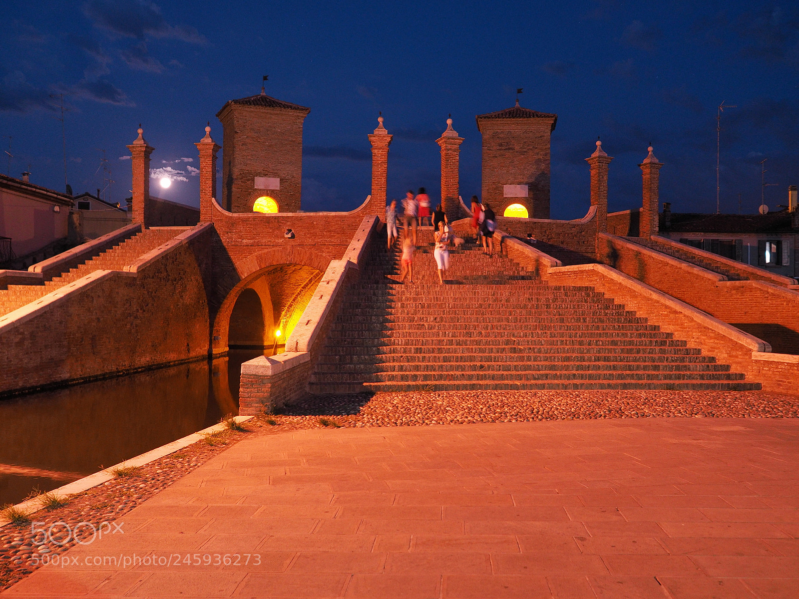 Olympus OM-D E-M5 II sample photo. Comacchio 17p8076190 20k em5ii photography