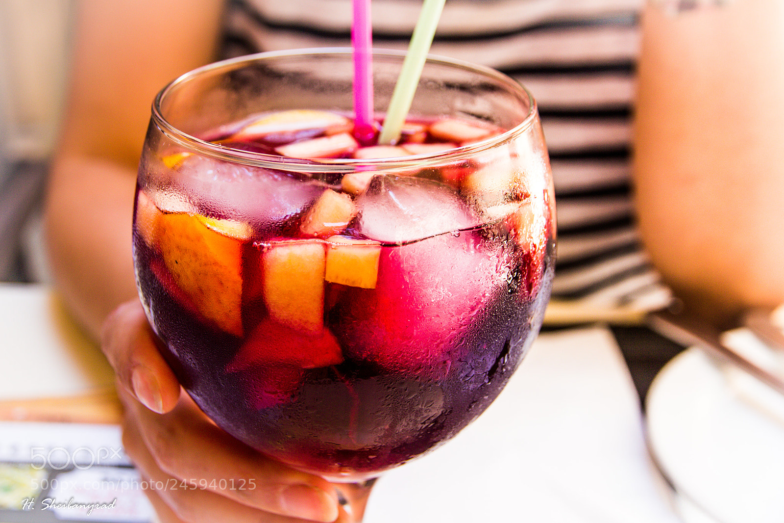 Canon EOS 600D (Rebel EOS T3i / EOS Kiss X5) sample photo. Popular wine photography