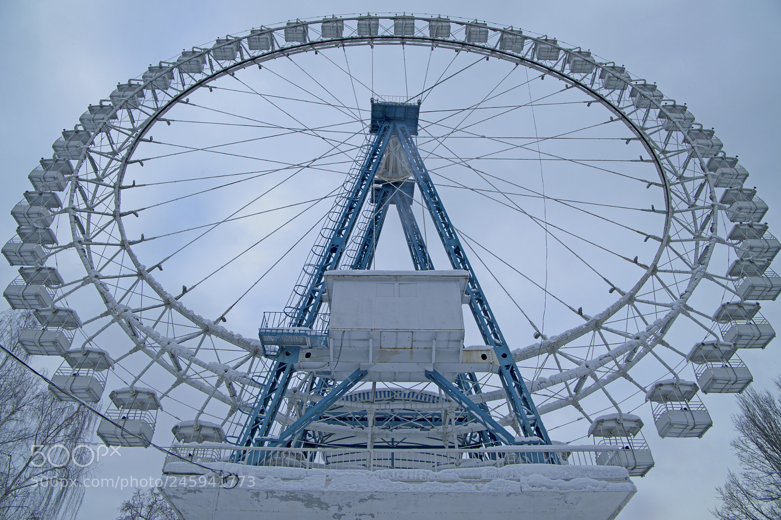 Canon EOS 6D Mark II sample photo. Ferris wheel photography