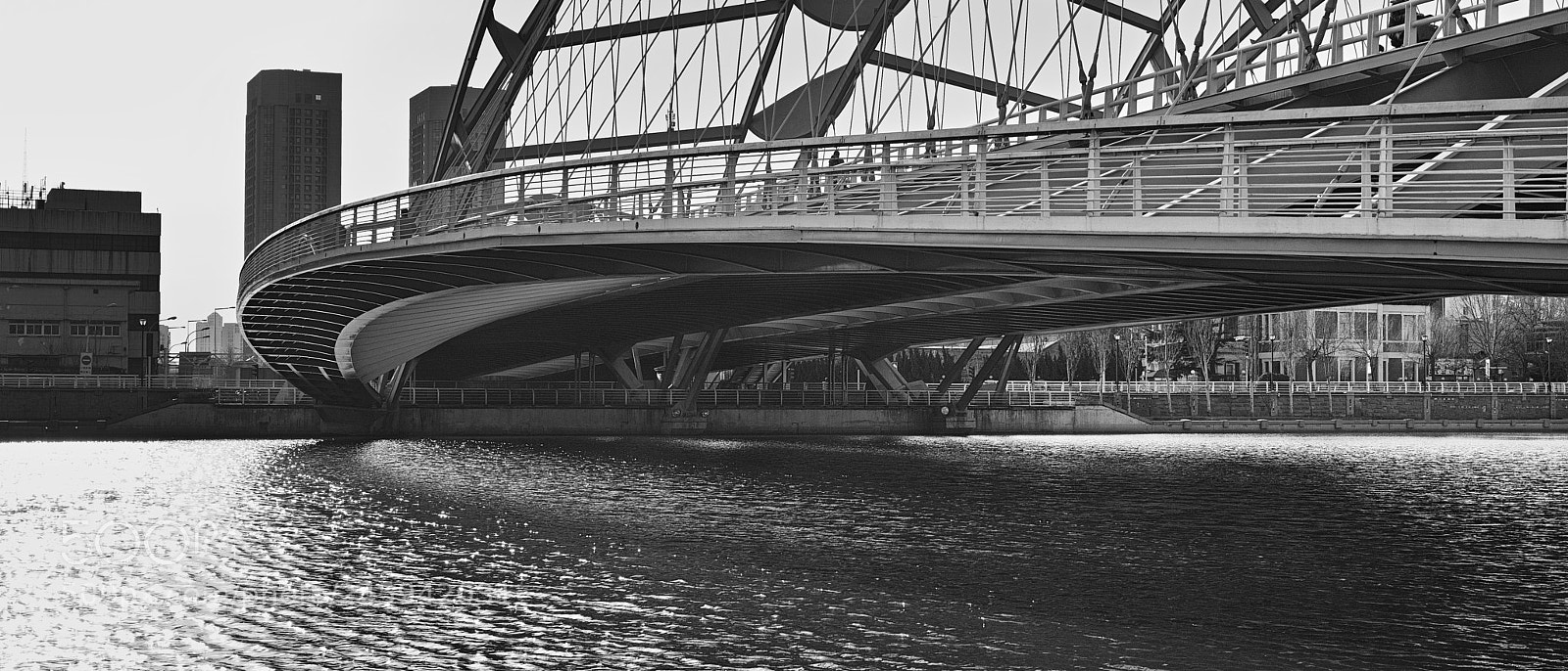 Sigma dp2 Quattro sample photo. Edge photography