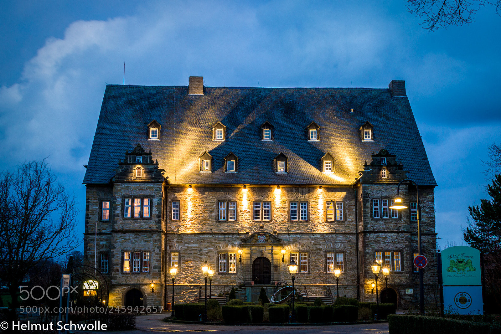 Canon EOS M6 sample photo. Schlosshotel am abend photography
