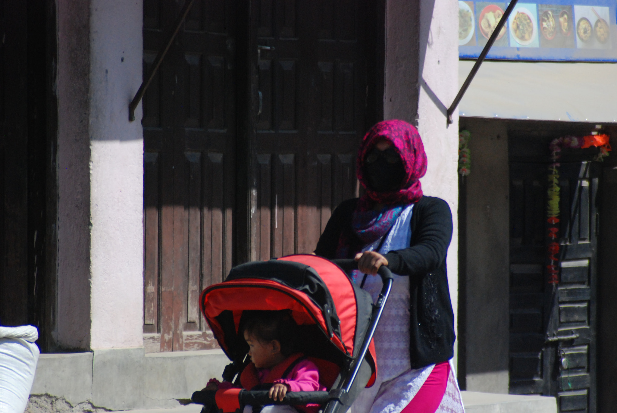 Nikon D80 sample photo. At a streetwalk photography