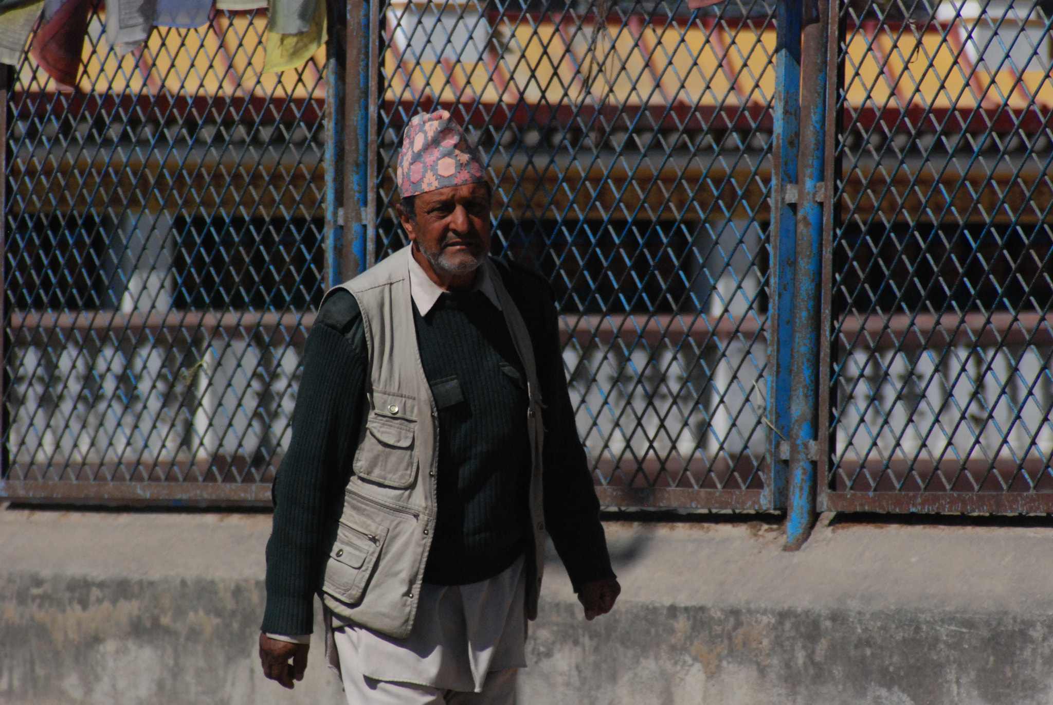 Nikon D80 sample photo. At a streetwalk photography