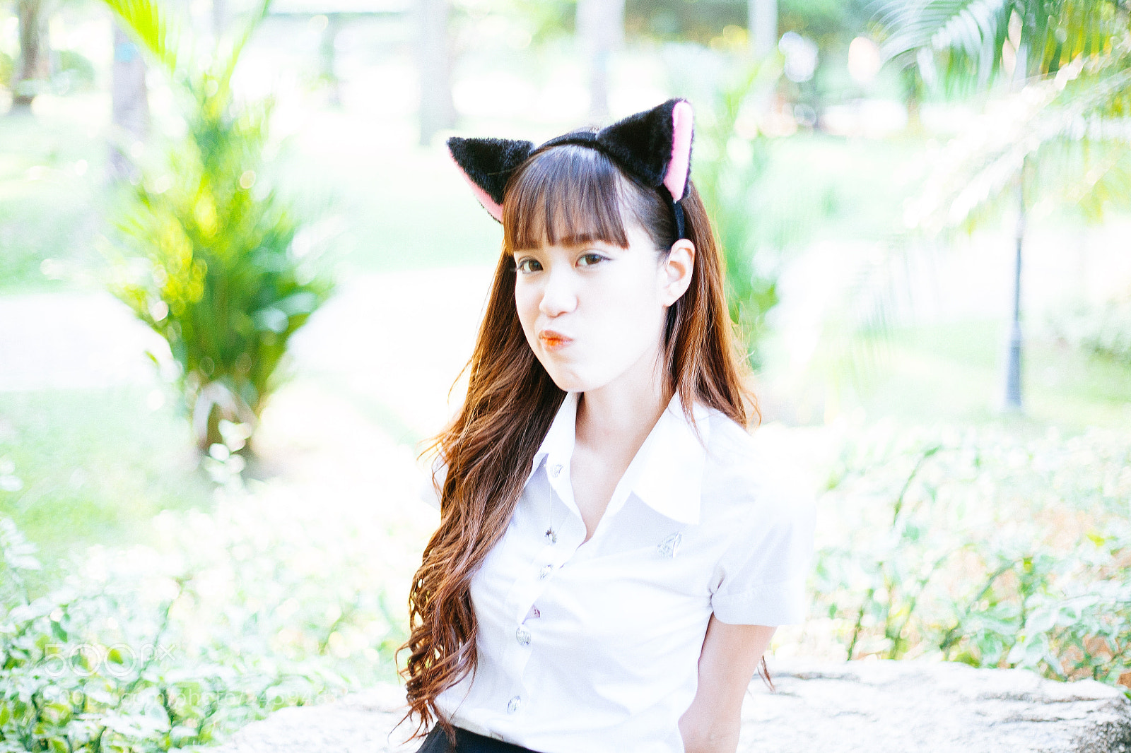 Canon EOS 5D sample photo. Cute girl with cat photography