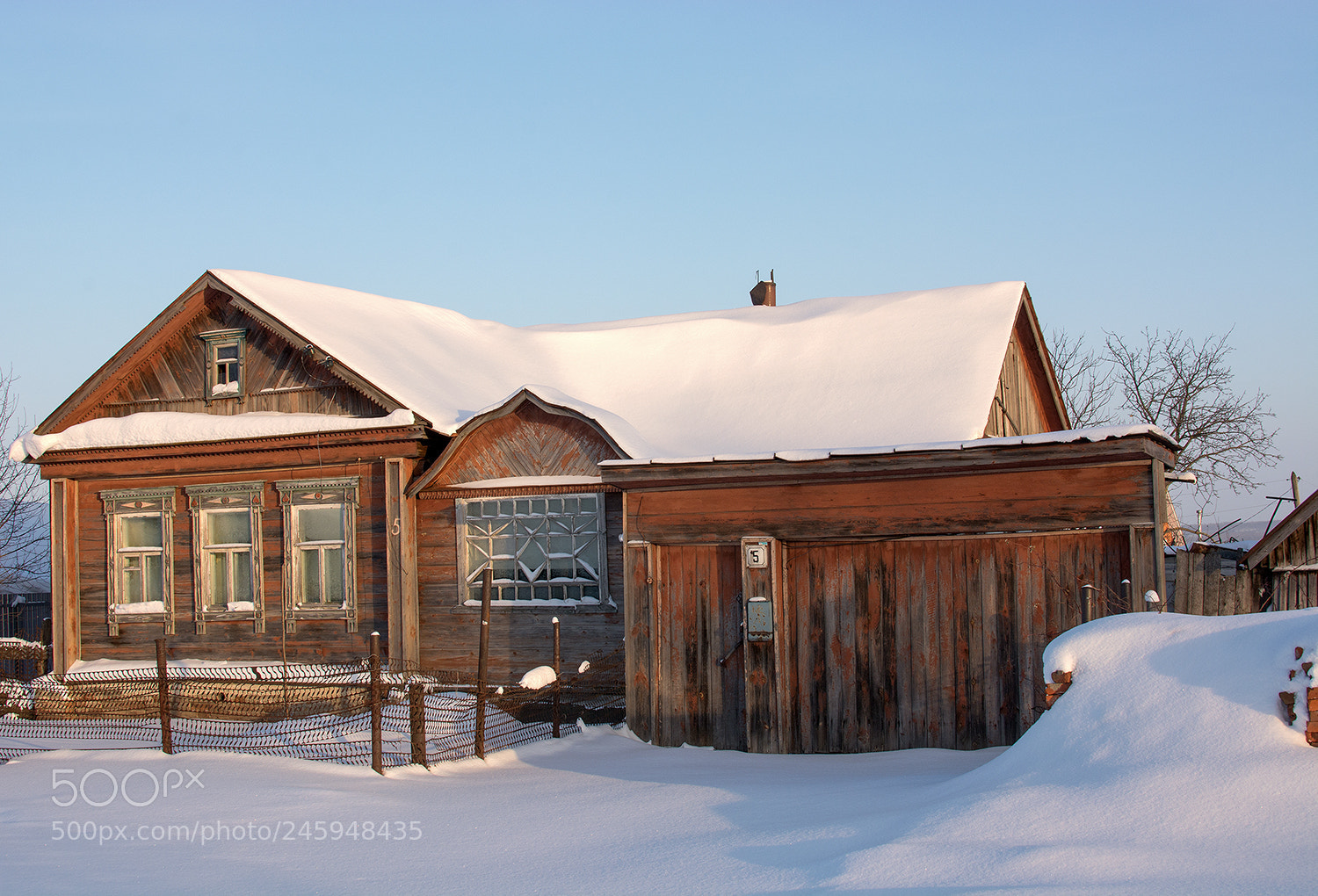 Nikon D7100 sample photo. Ласкает солнце нежно старый дом... photography