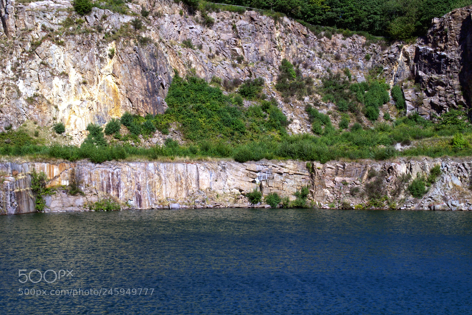 Sony SLT-A58 sample photo. Cliffs and water photography