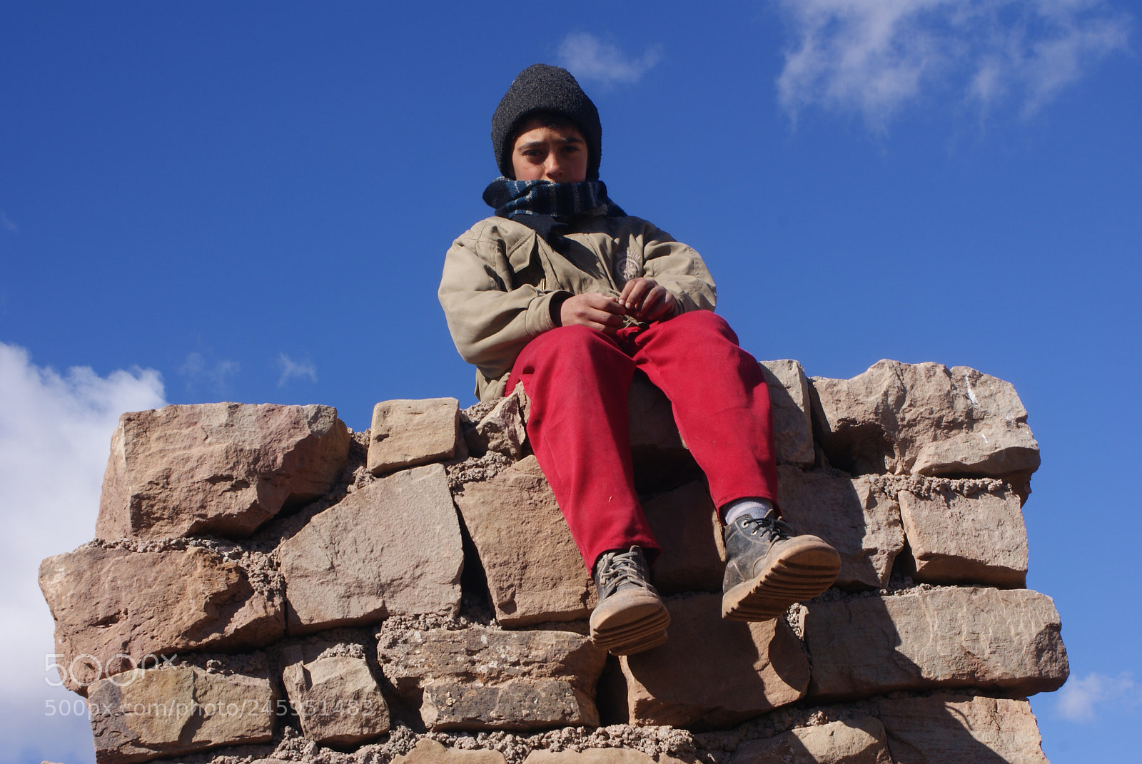Sony DT 18-70mm F3.5-5.6 sample photo. Kid in countryside photography