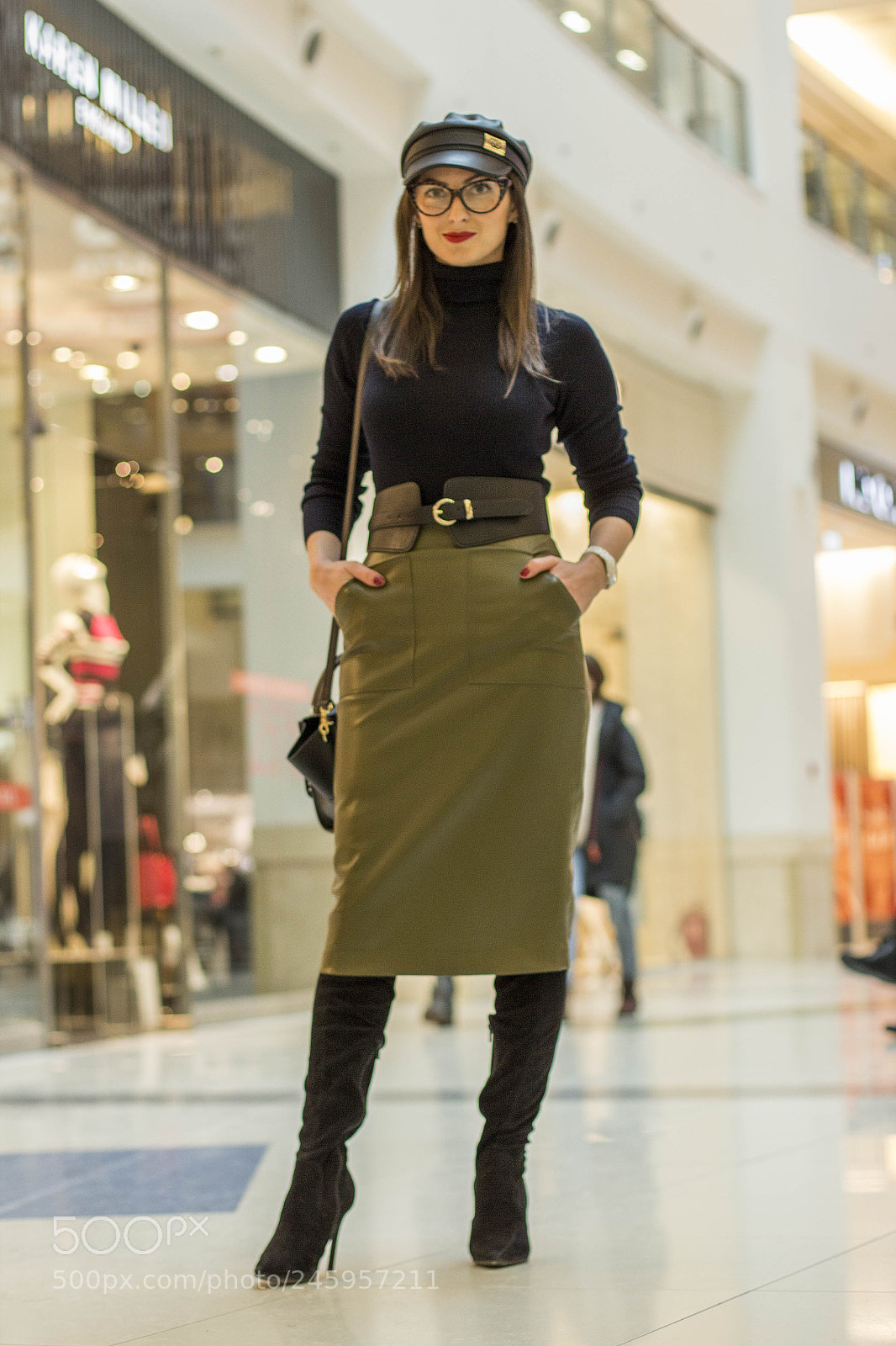 Canon EOS 600D (Rebel EOS T3i / EOS Kiss X5) sample photo. Fashion street style photography