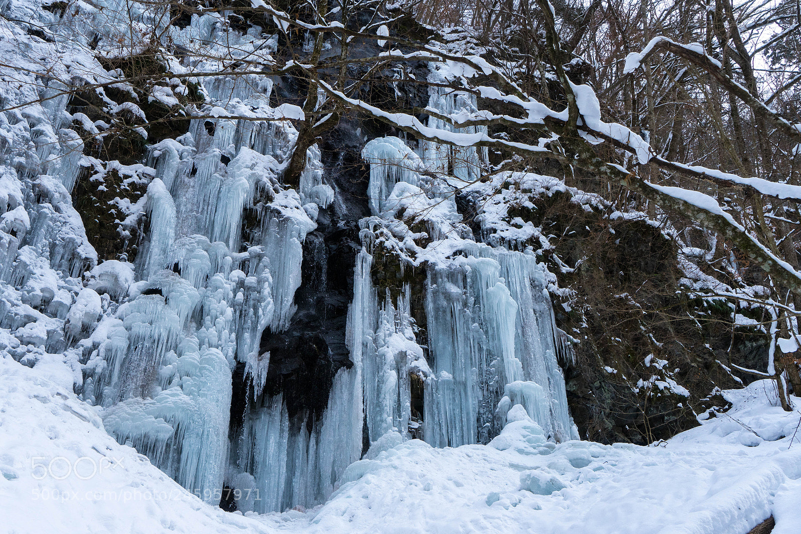 Sony a7 II sample photo. Frozen waterfall photography