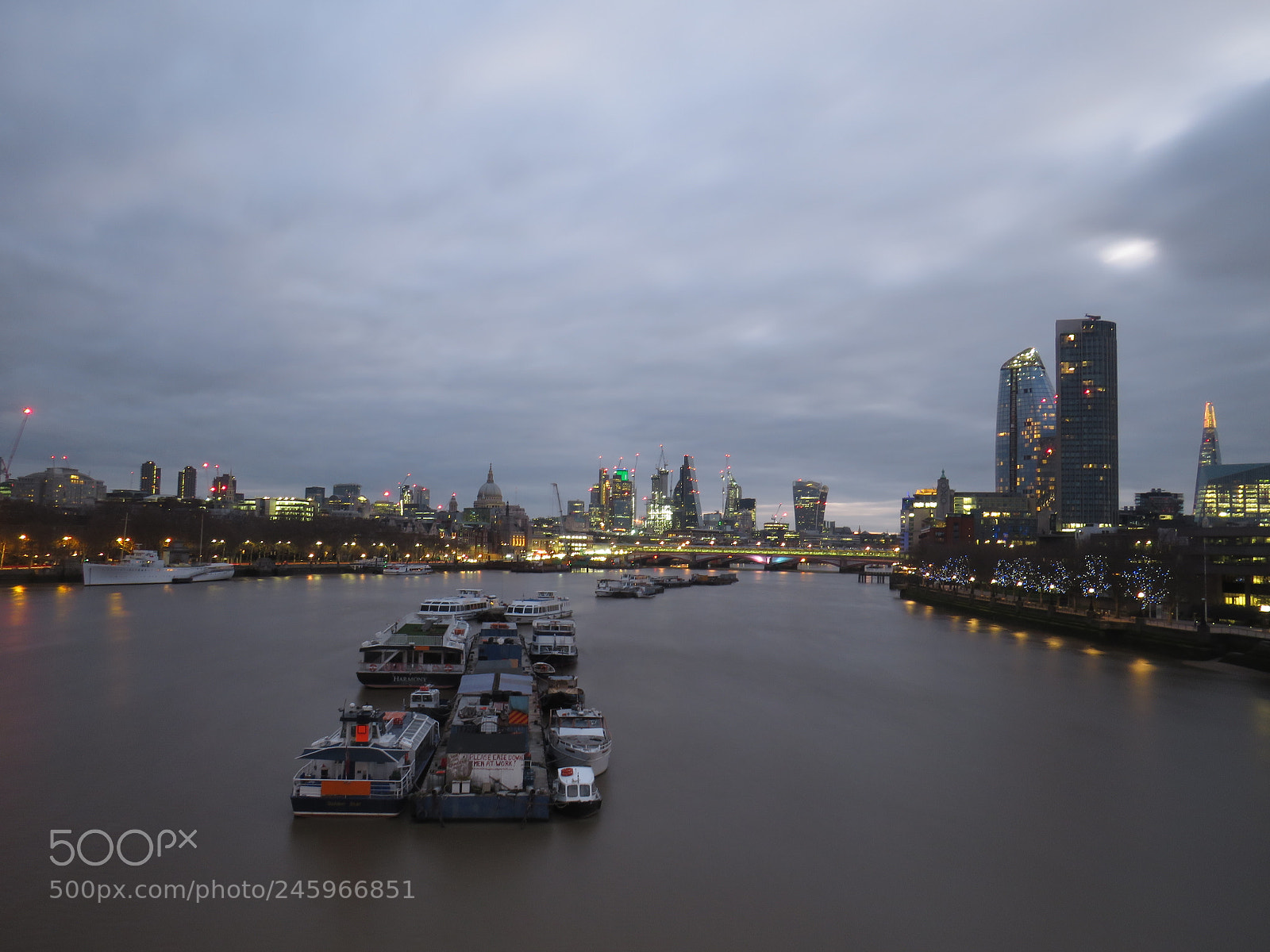 Canon PowerShot SX540 HS sample photo. River thames by night photography