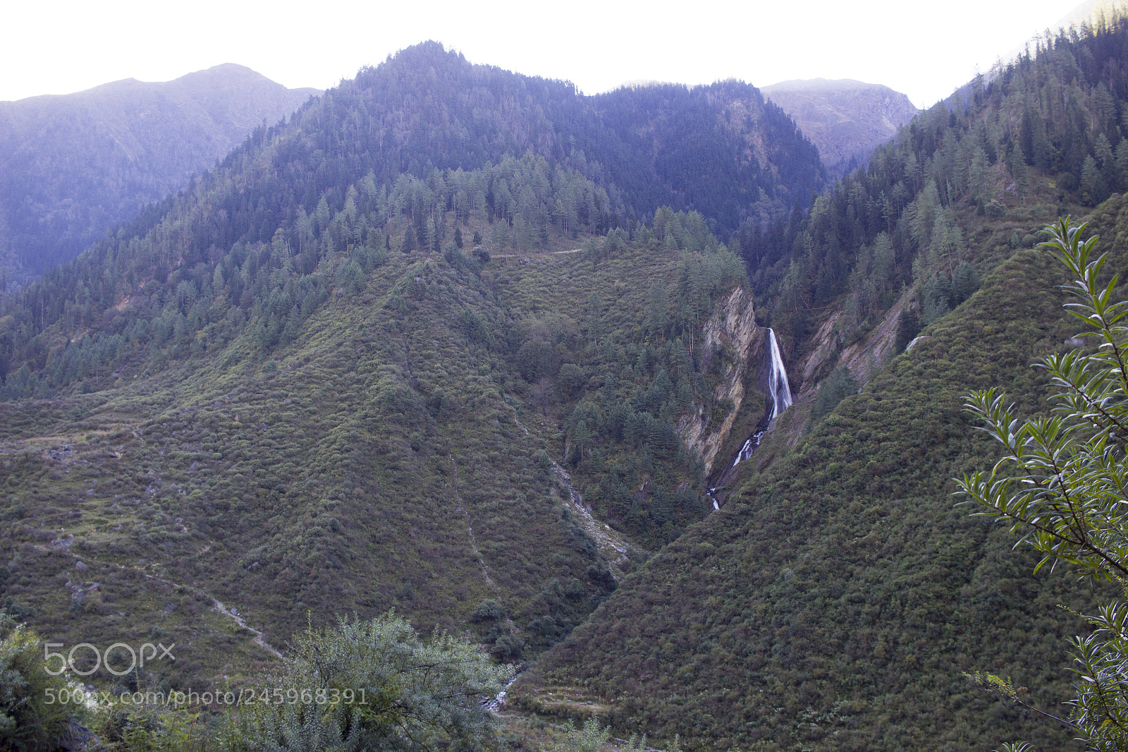 Canon EOS 600D (Rebel EOS T3i / EOS Kiss X5) sample photo. Waterfall on the other photography