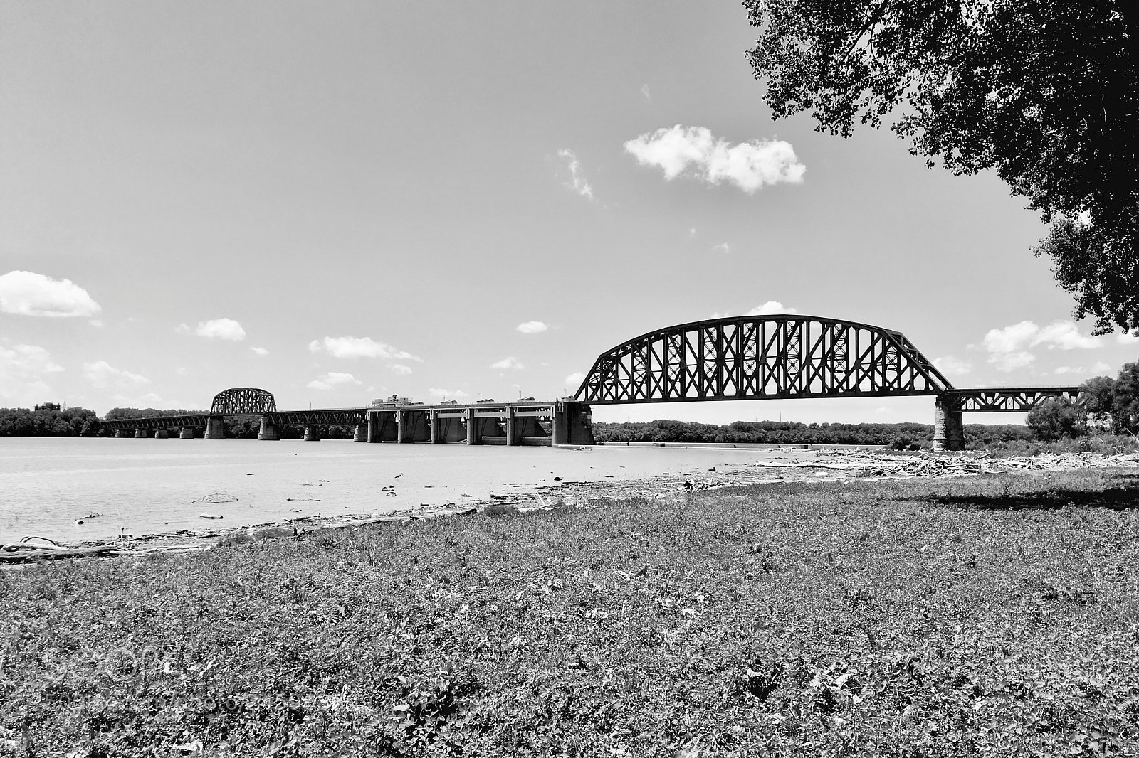 Apple iPhone 6s sample photo. Train bridge at the photography