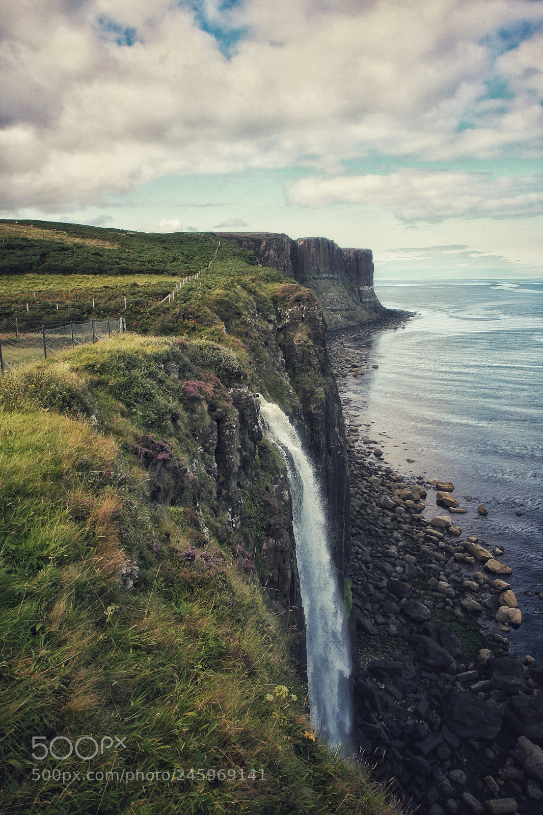 Canon EOS 40D sample photo. Kilt rock and mealt photography