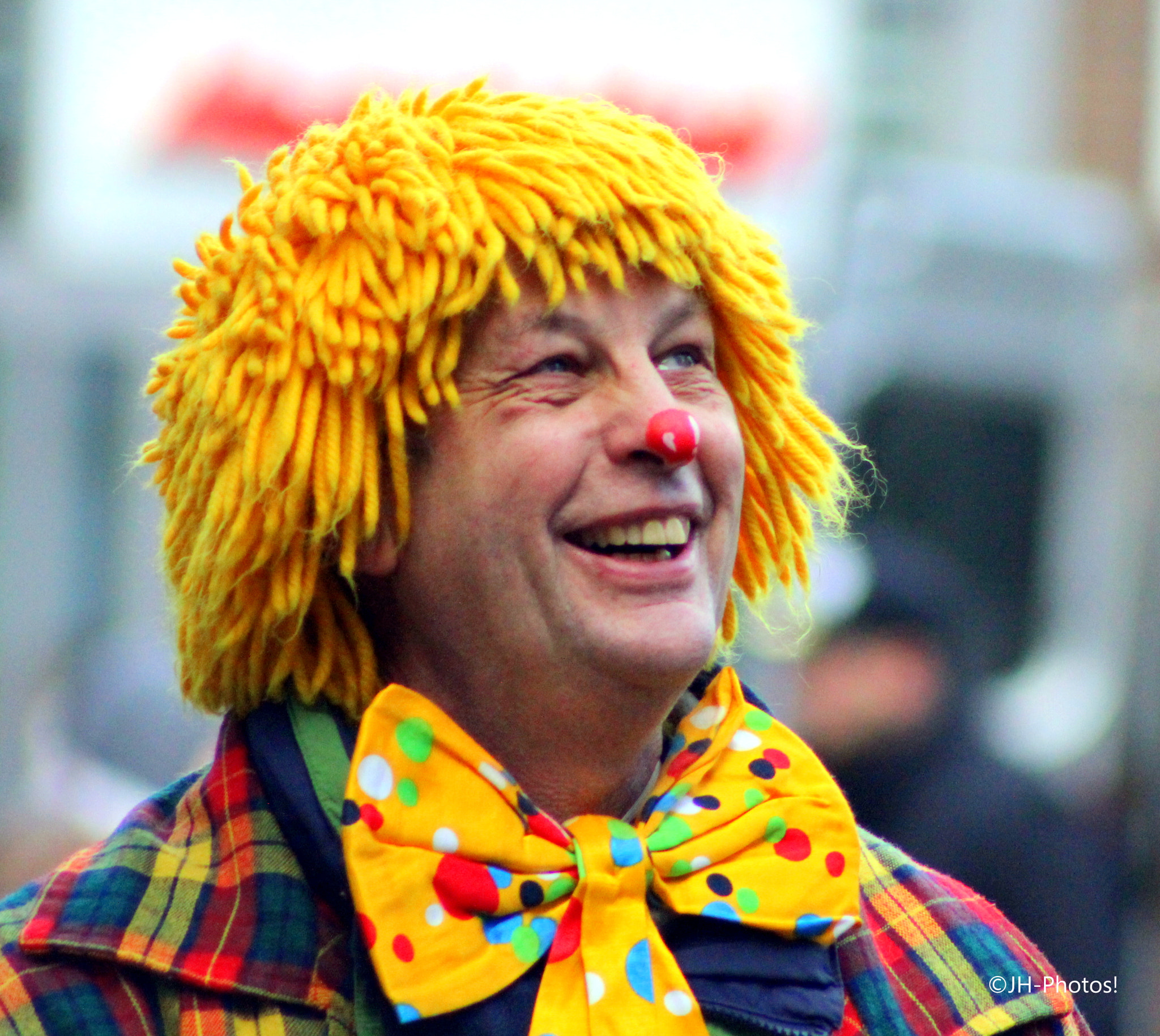 EF75-300mm f/4-5.6 sample photo. Colorful carnaval photography