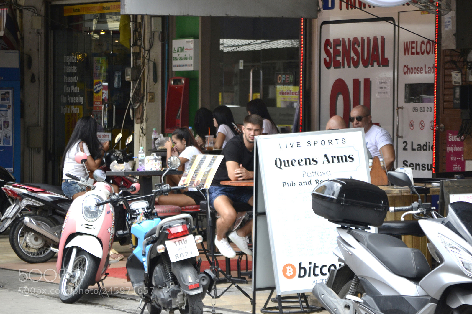 Nikon D3100 sample photo. 584.. photography