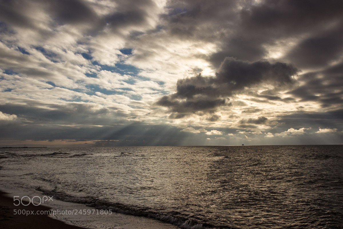 Canon EOS 600D (Rebel EOS T3i / EOS Kiss X5) sample photo. Baltic sunset photography