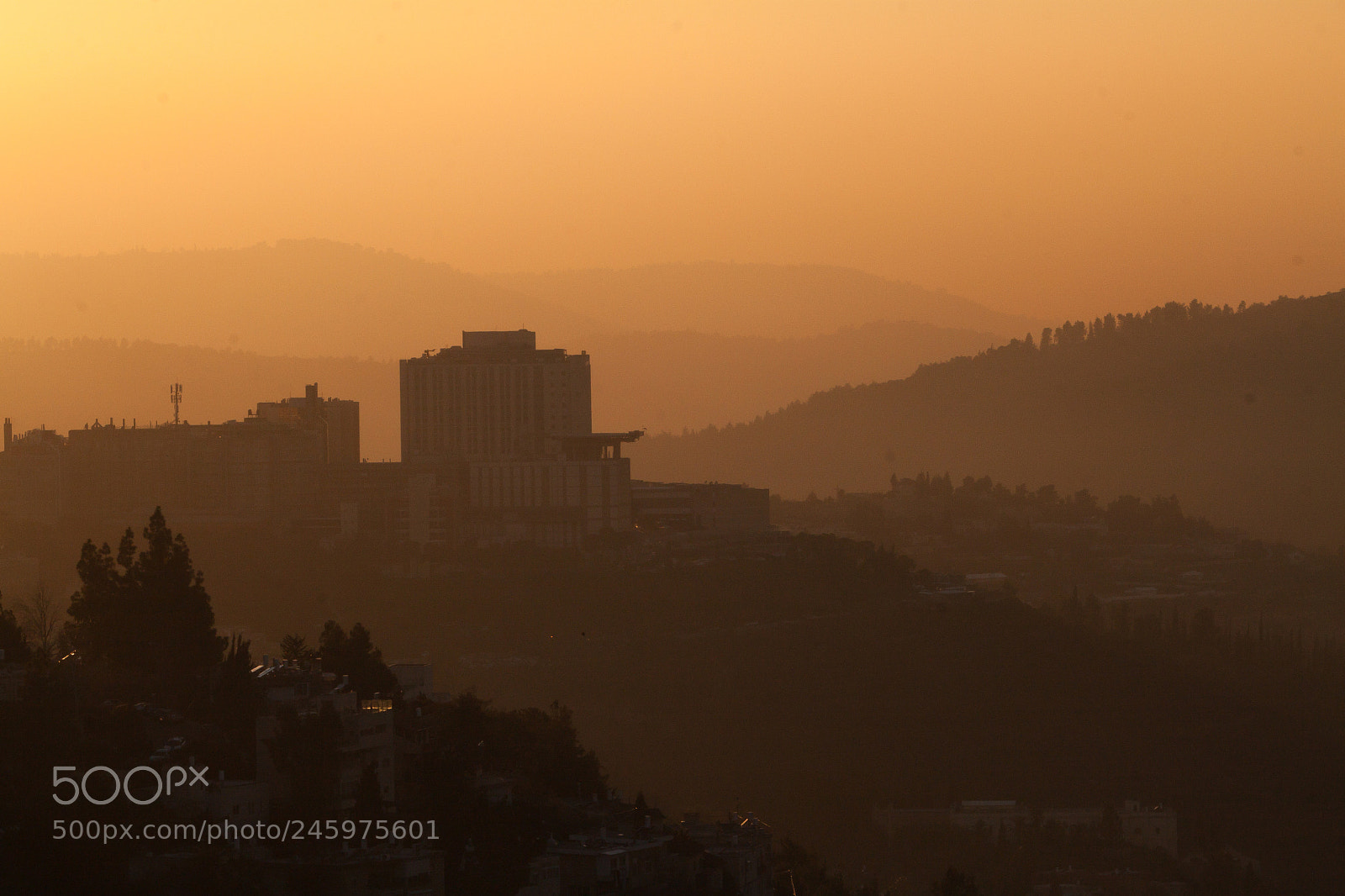 Canon EOS 500D (EOS Rebel T1i / EOS Kiss X3) sample photo. A view from mount photography