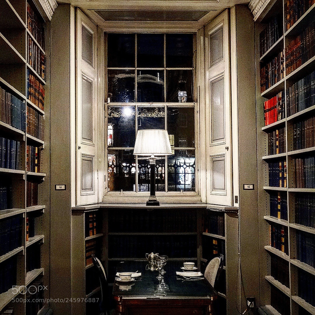 Sony Cyber-shot DSC-HX300 sample photo. Teatime in edinburgh photography