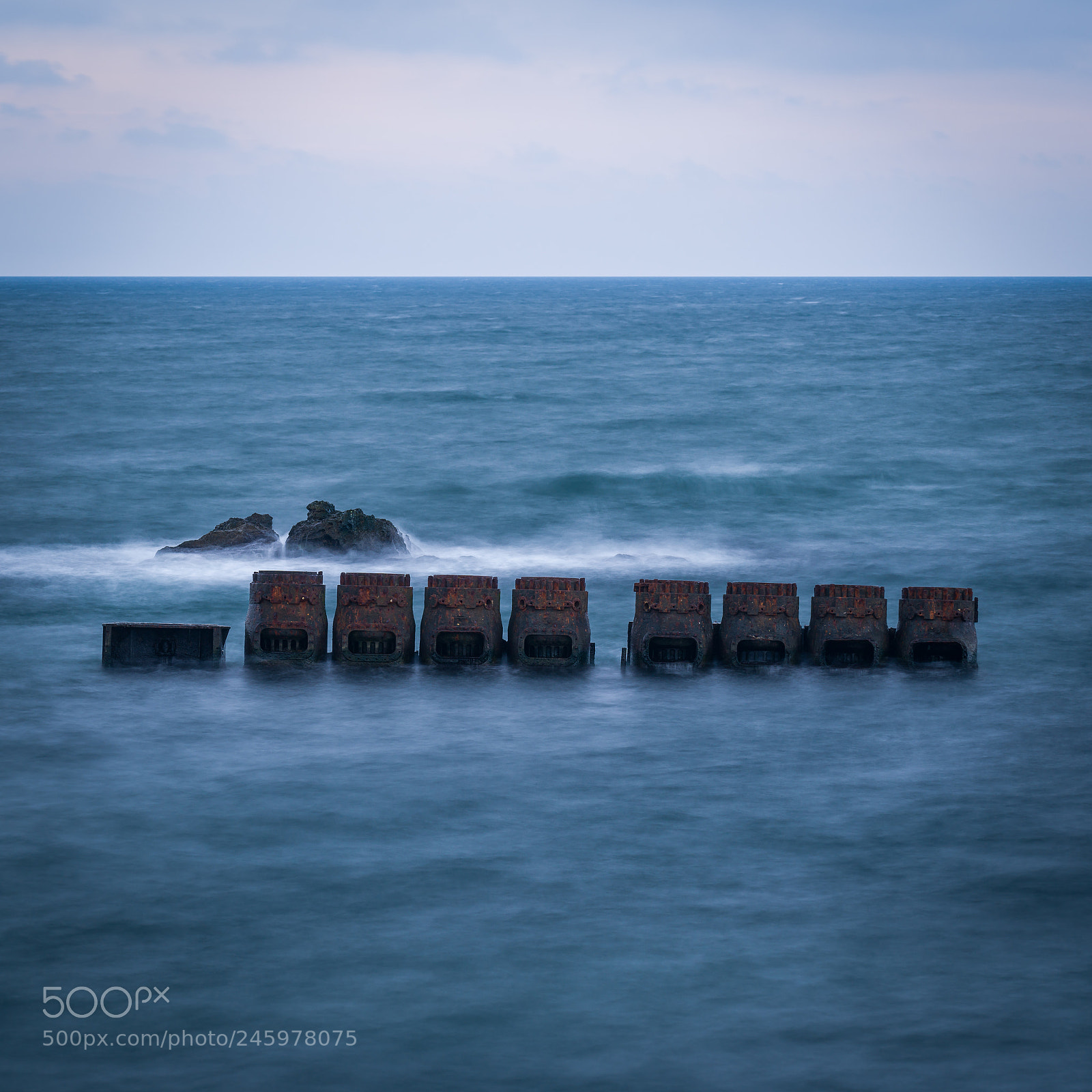 Sony a7R III sample photo. Drowning metal faces photography