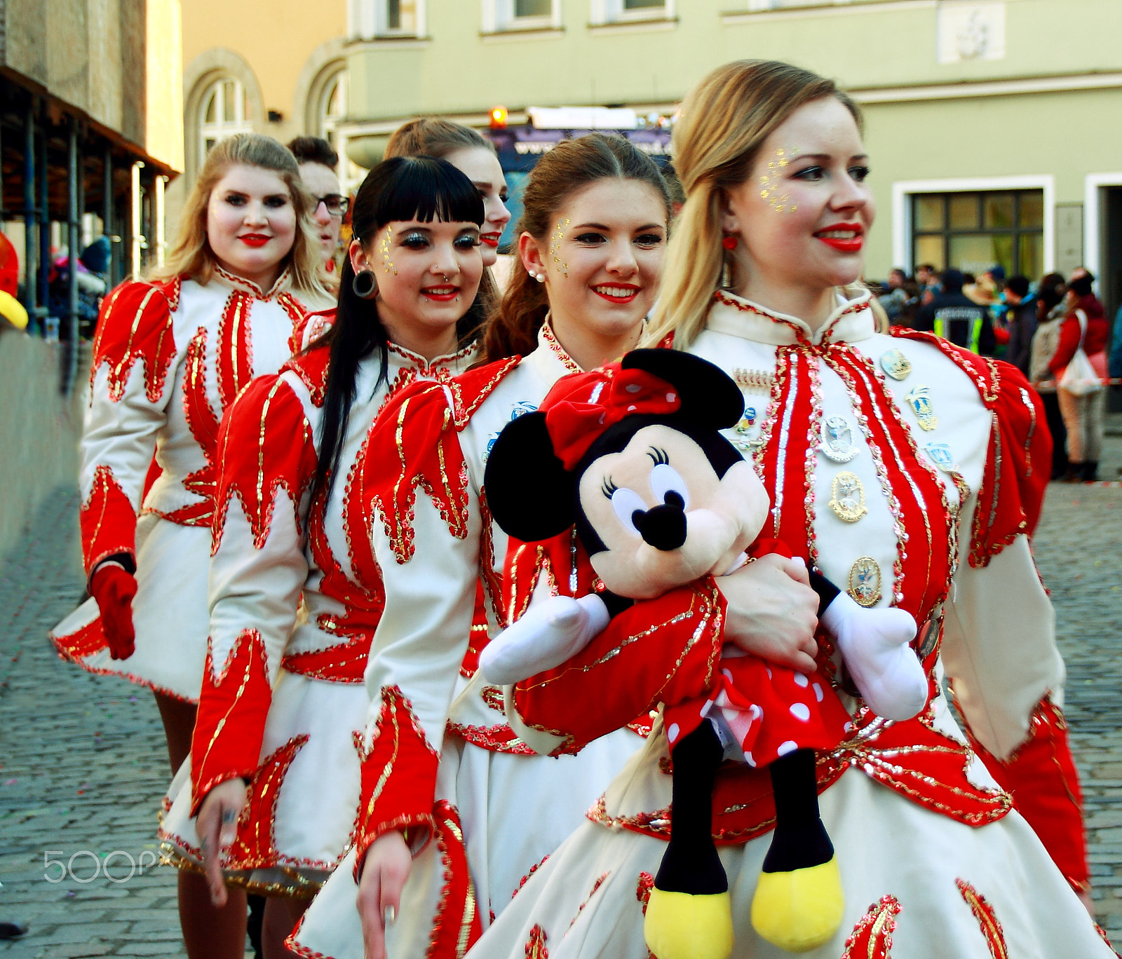 Sigma 18-250mm F3.5-6.3 DC OS HSM sample photo. Parade of glimmer photography