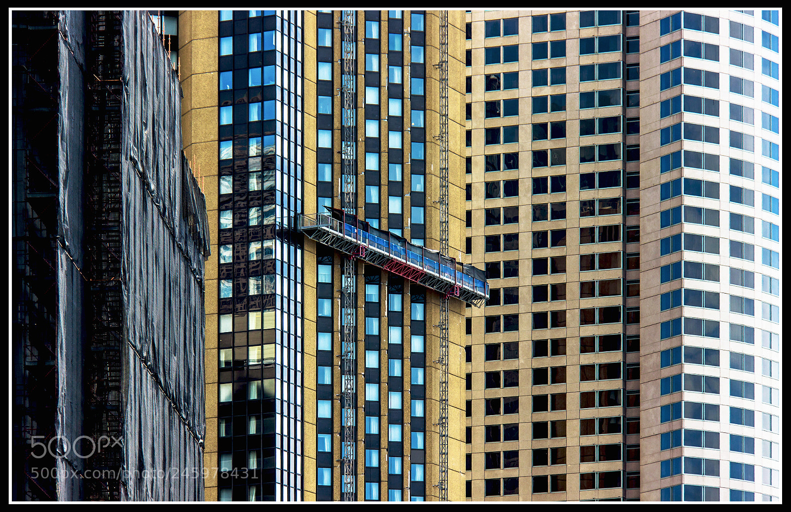 Canon EOS 600D (Rebel EOS T3i / EOS Kiss X5) sample photo. Window cleaner photography