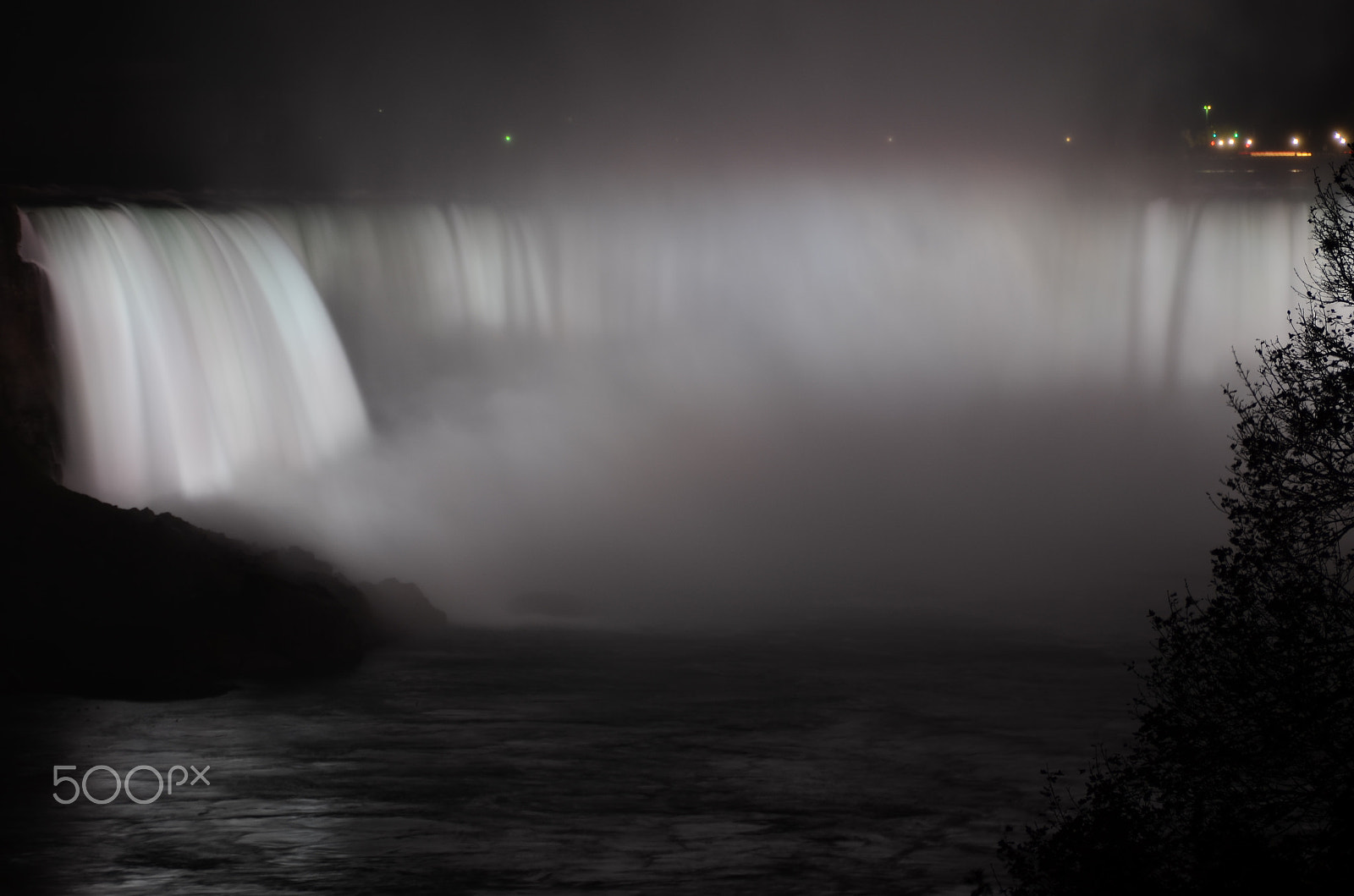 AF Zoom-Nikkor 28-105mm f/3.5-4.5D IF sample photo. Niagara falls winter 2017 photography
