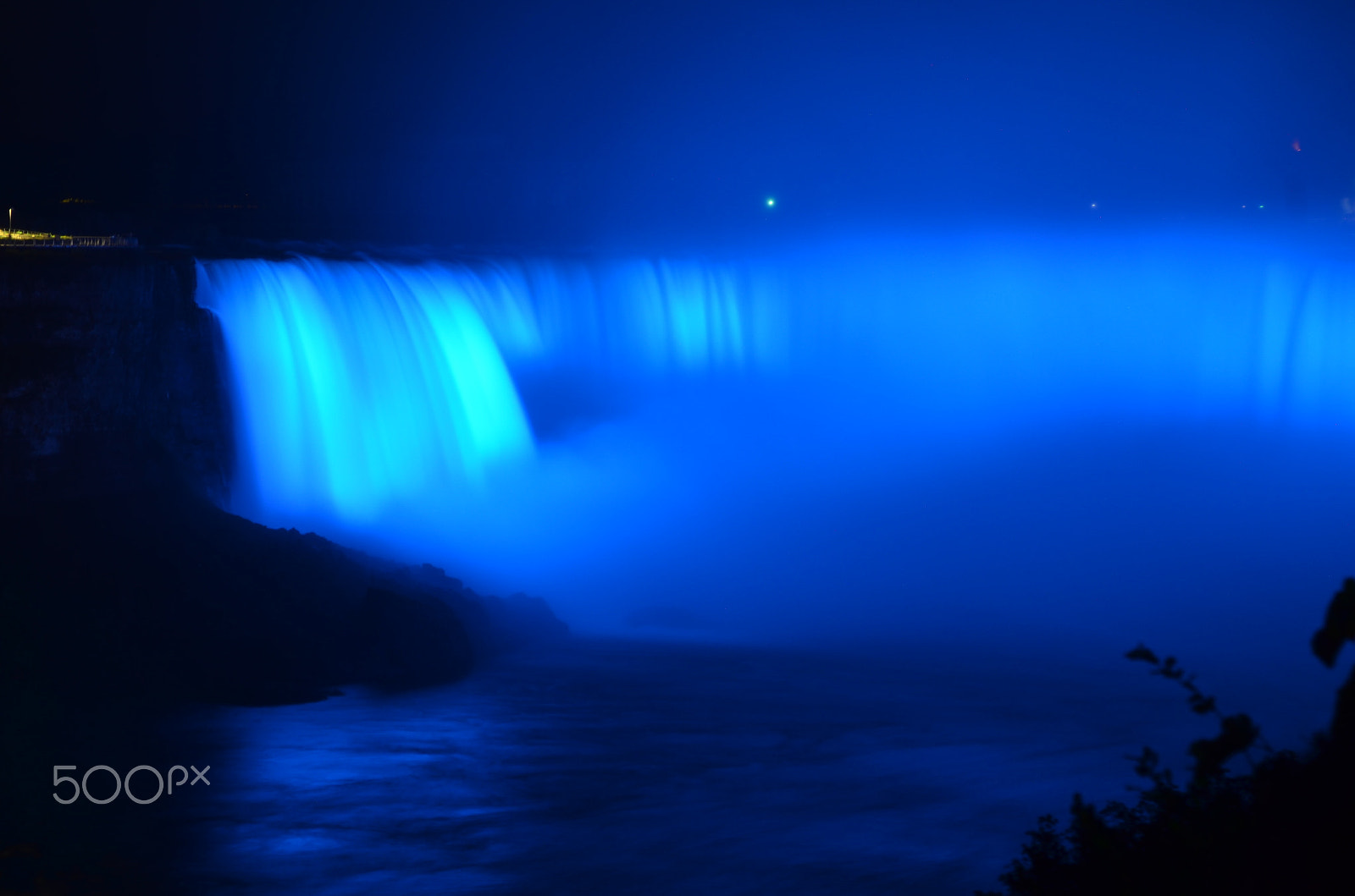 AF Zoom-Nikkor 28-105mm f/3.5-4.5D IF sample photo. Niagara falls winter 2017 photography