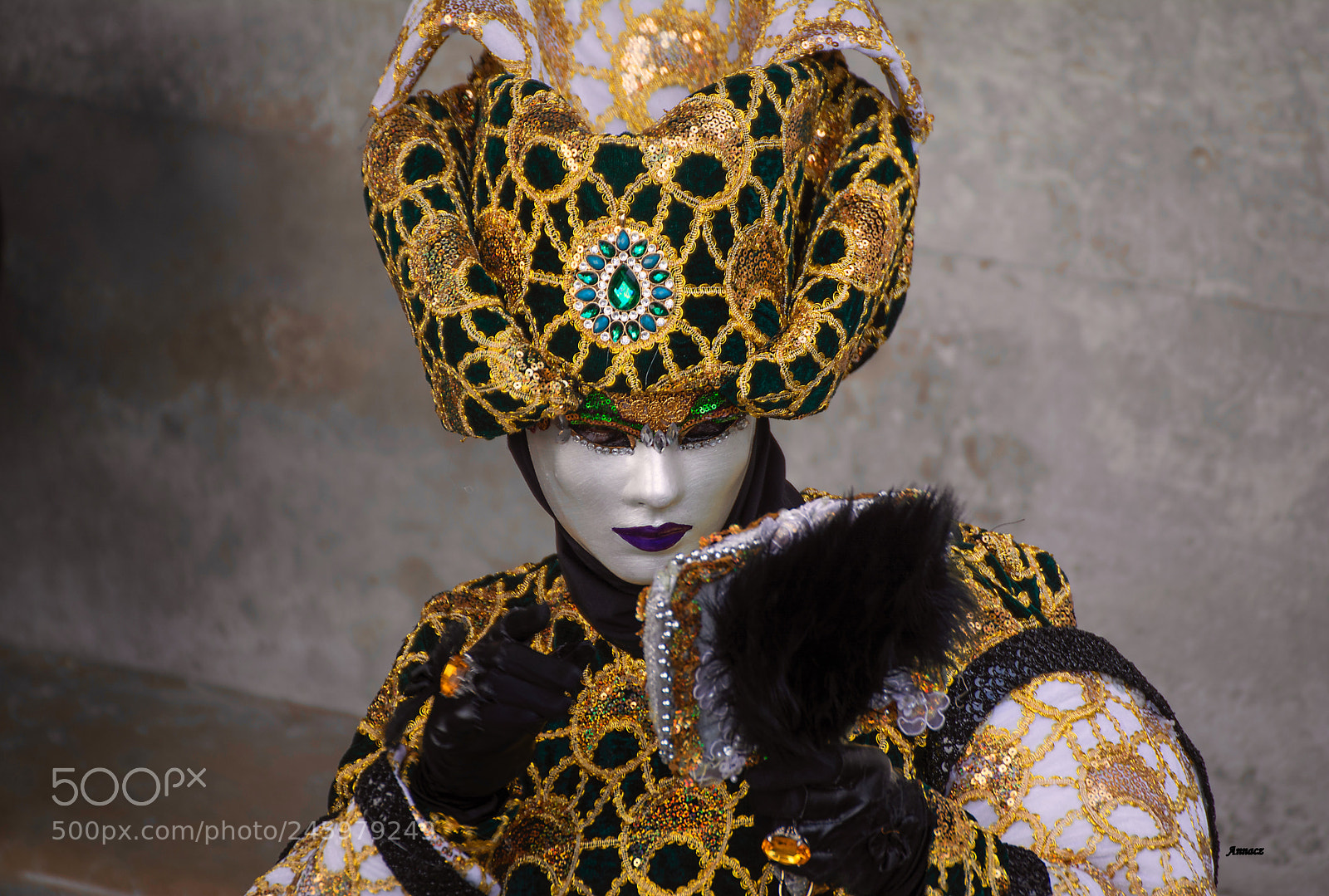 Nikon D5200 sample photo. Introspection photography