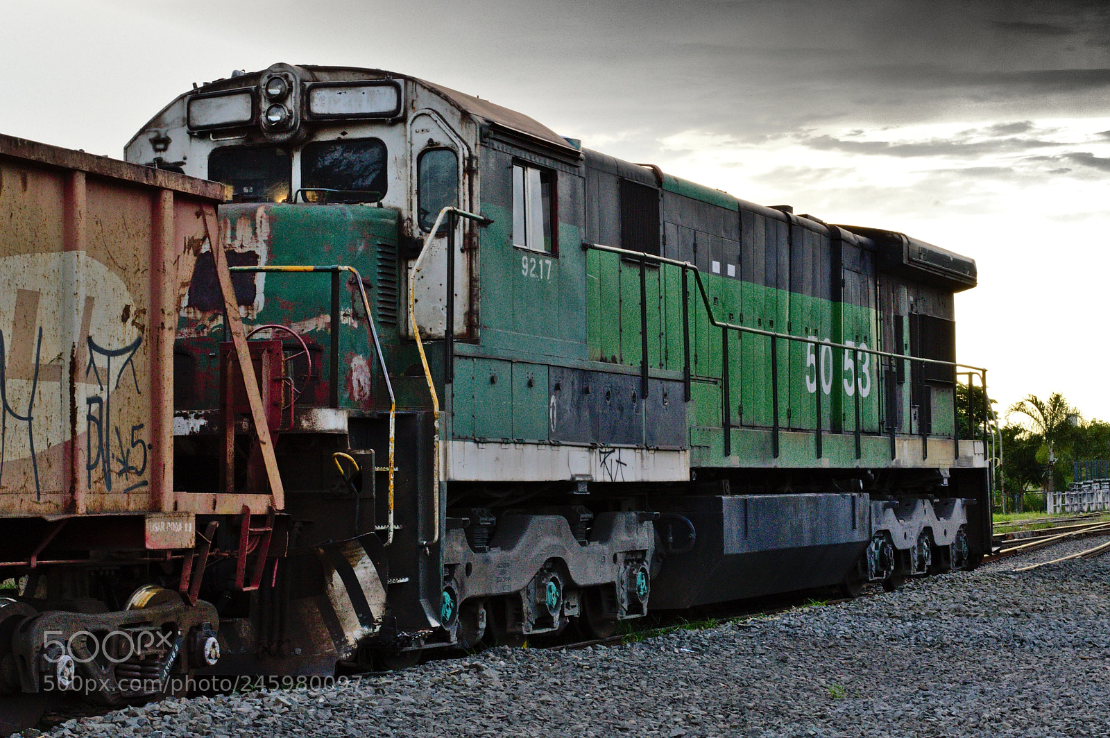 Nikon D3200 sample photo. The old machine photography