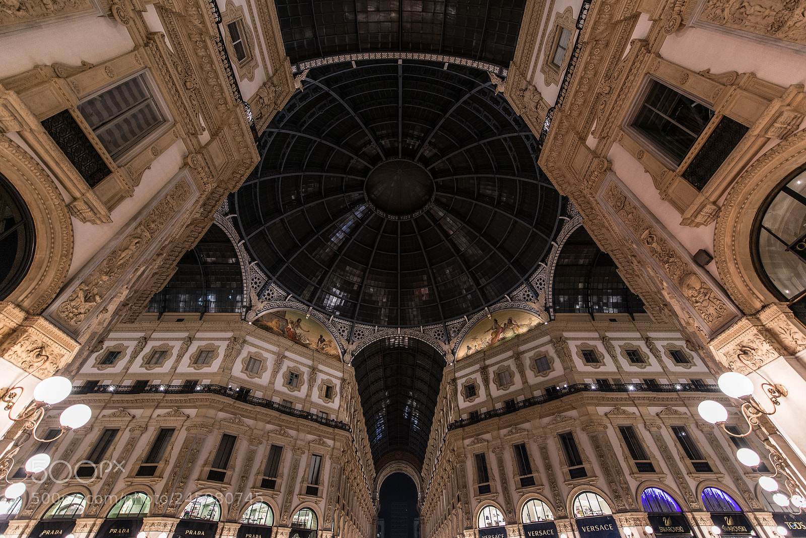Nikon D800 sample photo. Galleria del corso night photography