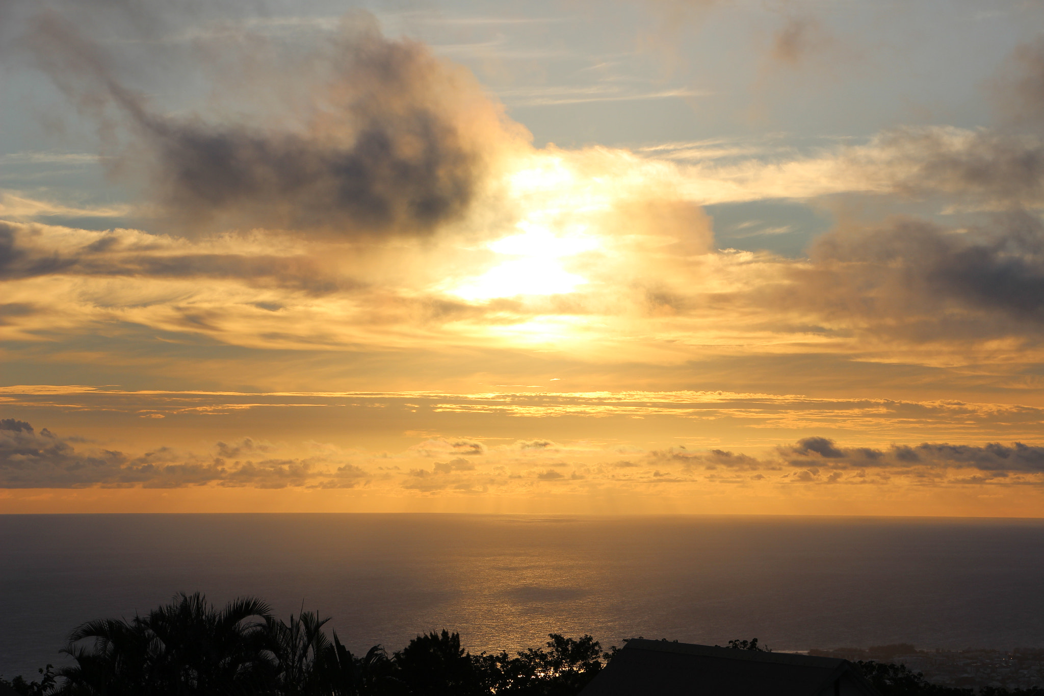 Canon EOS 100D (EOS Rebel SL1 / EOS Kiss X7) sample photo. Sunset on the indian ocean, la réunion photography
