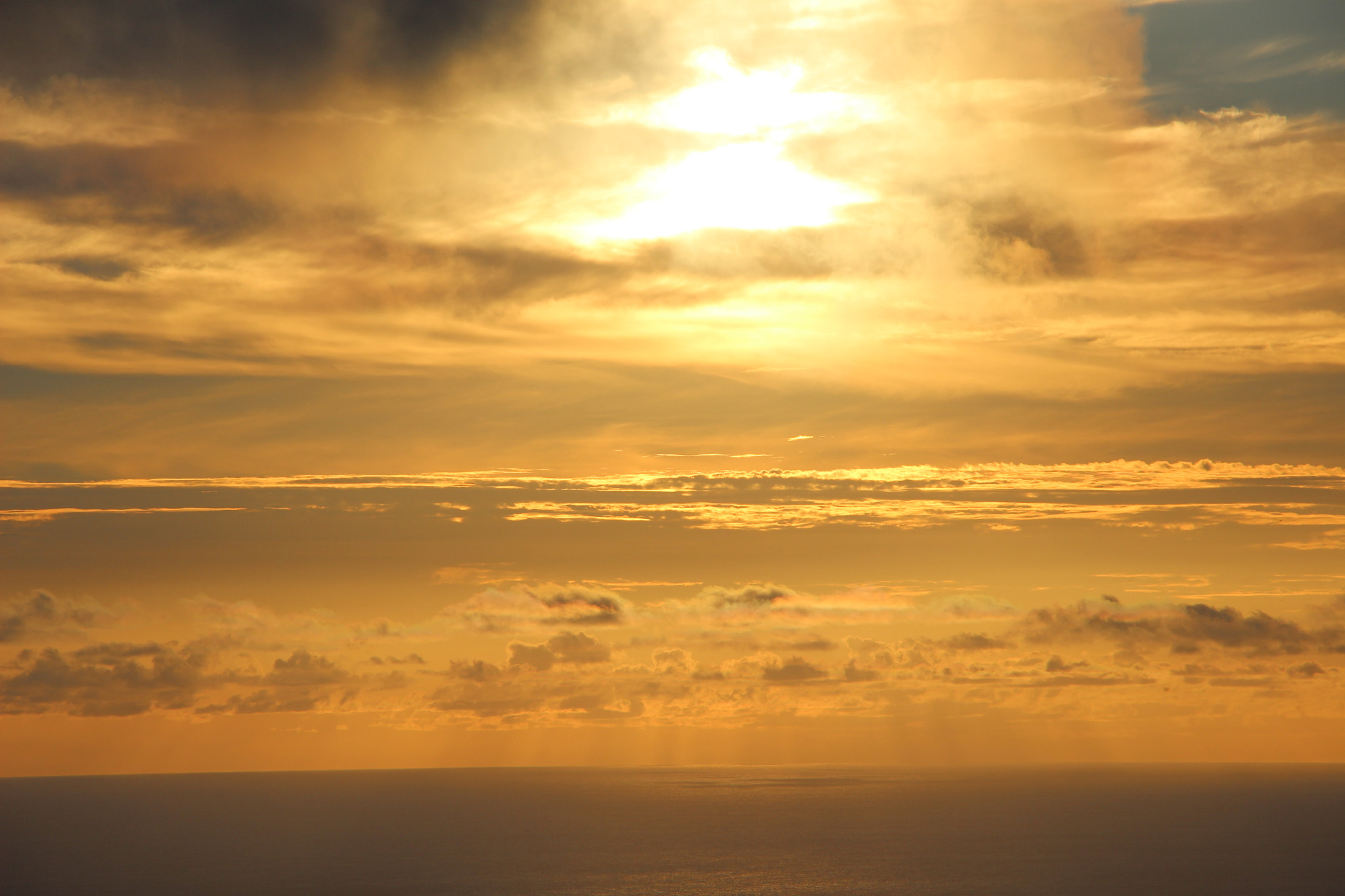Canon EOS 100D (EOS Rebel SL1 / EOS Kiss X7) sample photo. Sunset, la réunion photography