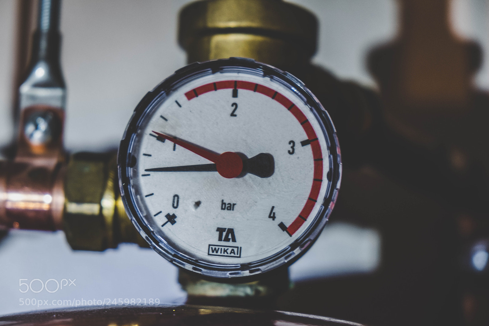 Fujifilm X-T20 sample photo. Old gauge photography