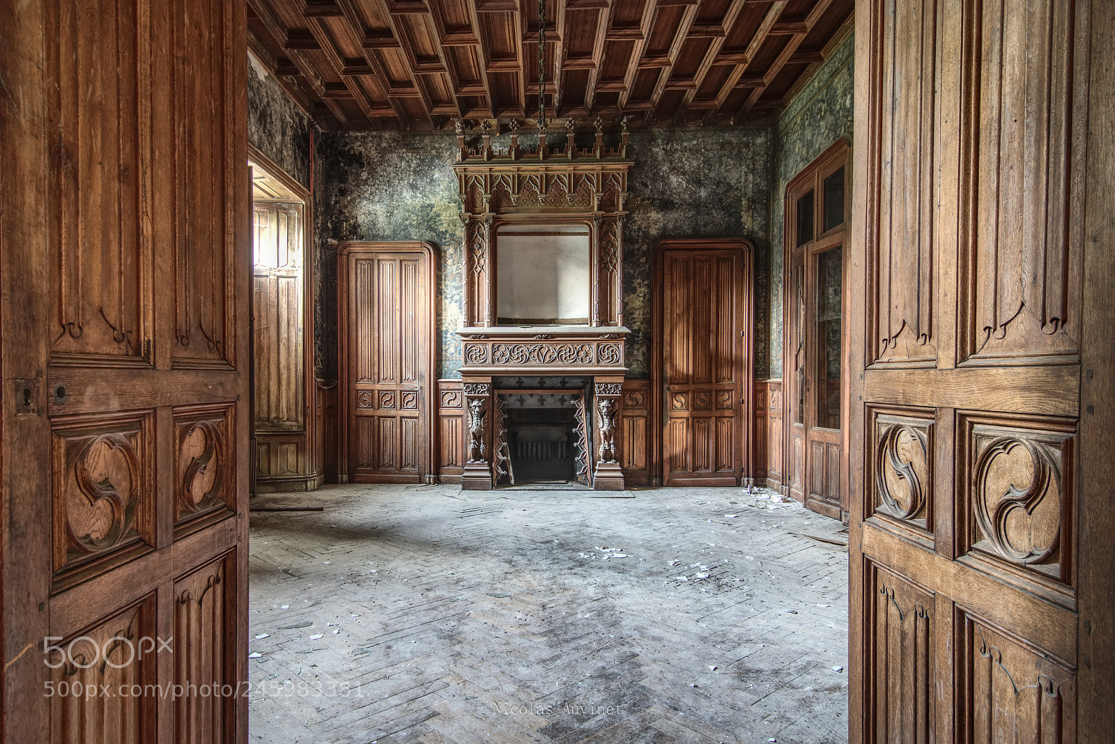 Pentax K-3 sample photo. Chimeries' room photography