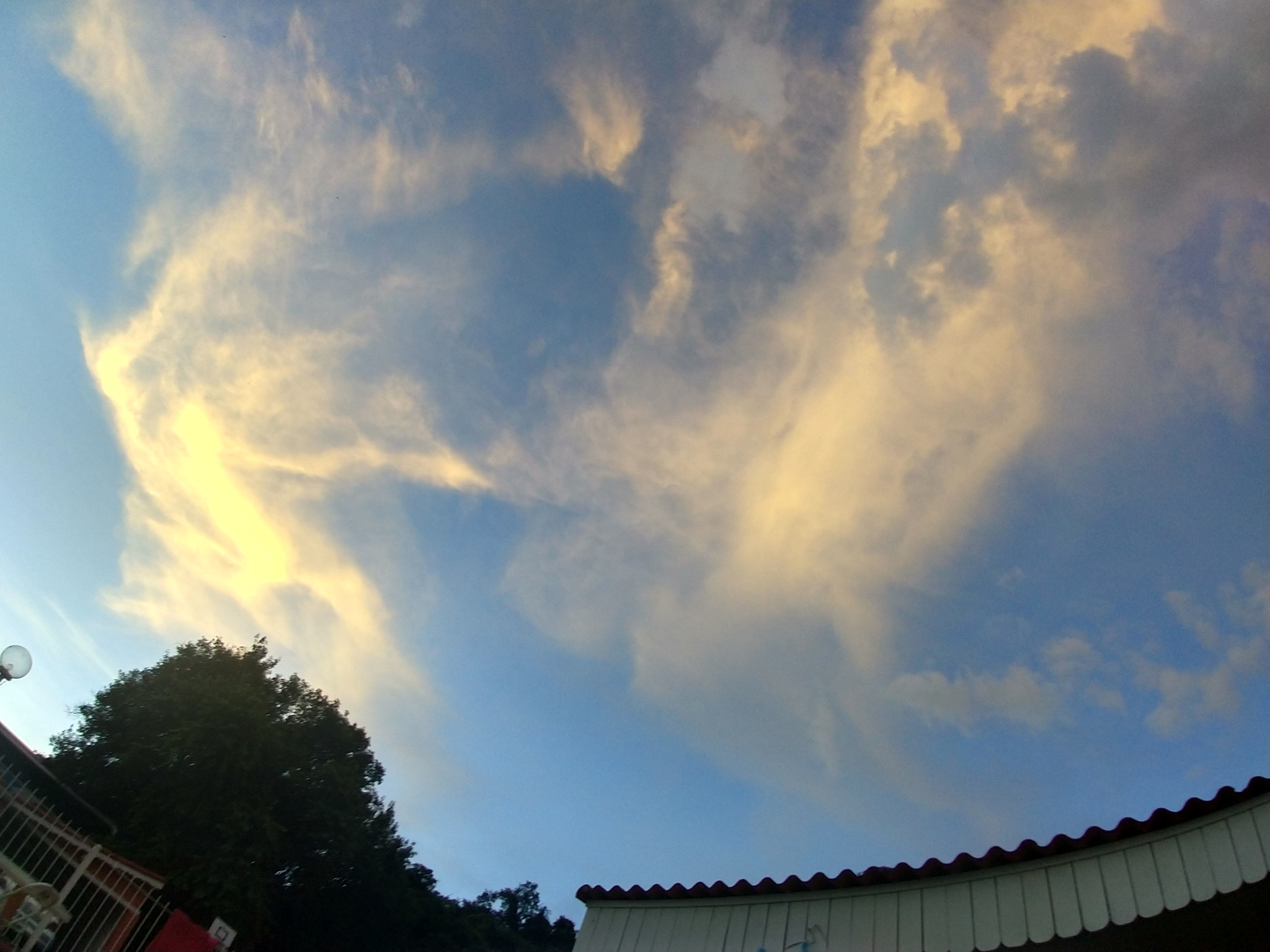 Motorola moto x4 sample photo. Sky end caconde photography