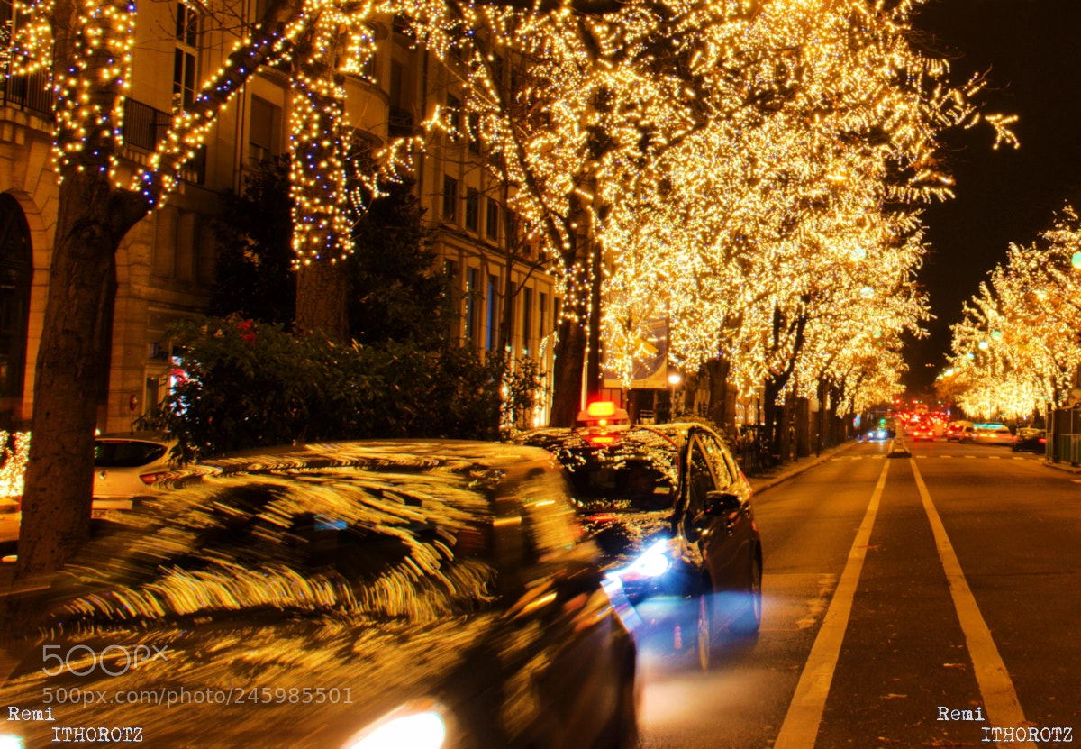 Nikon D7200 sample photo. Xmas cars photography